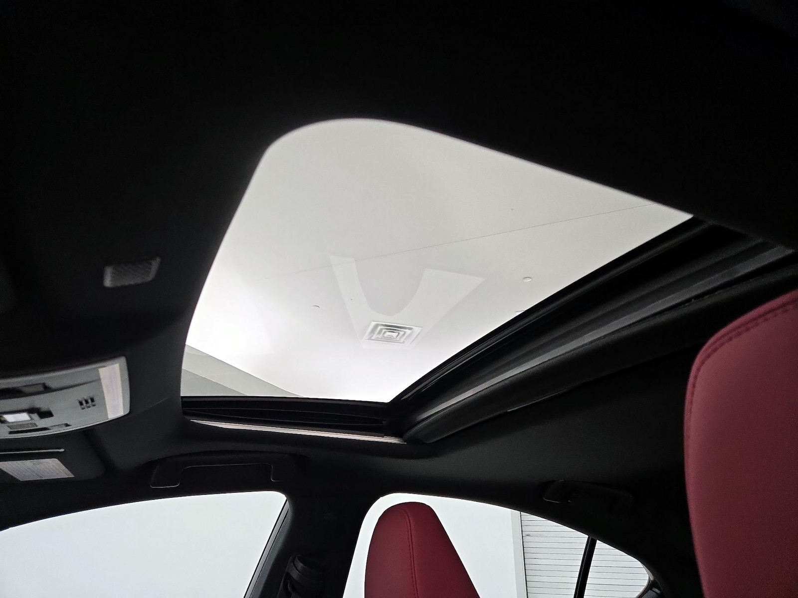 2022 Lexus IS 300 - Photo 20