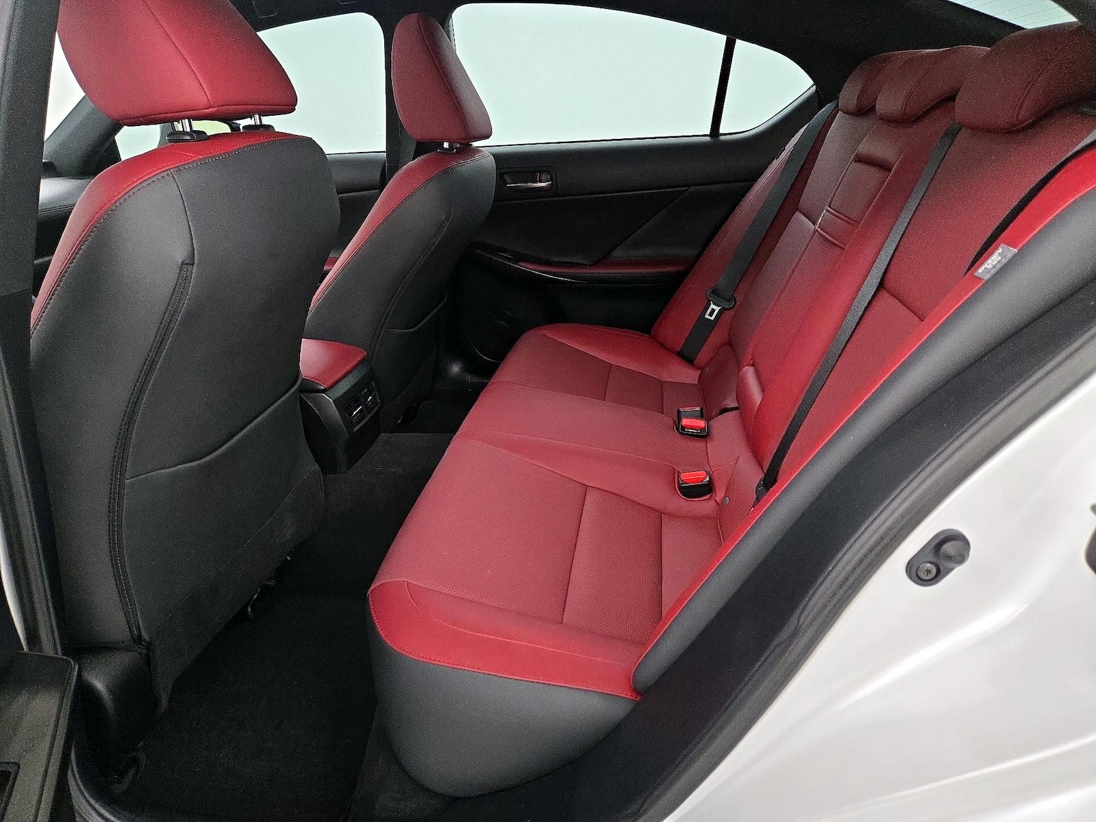 2022 Lexus IS 300 - Photo 21