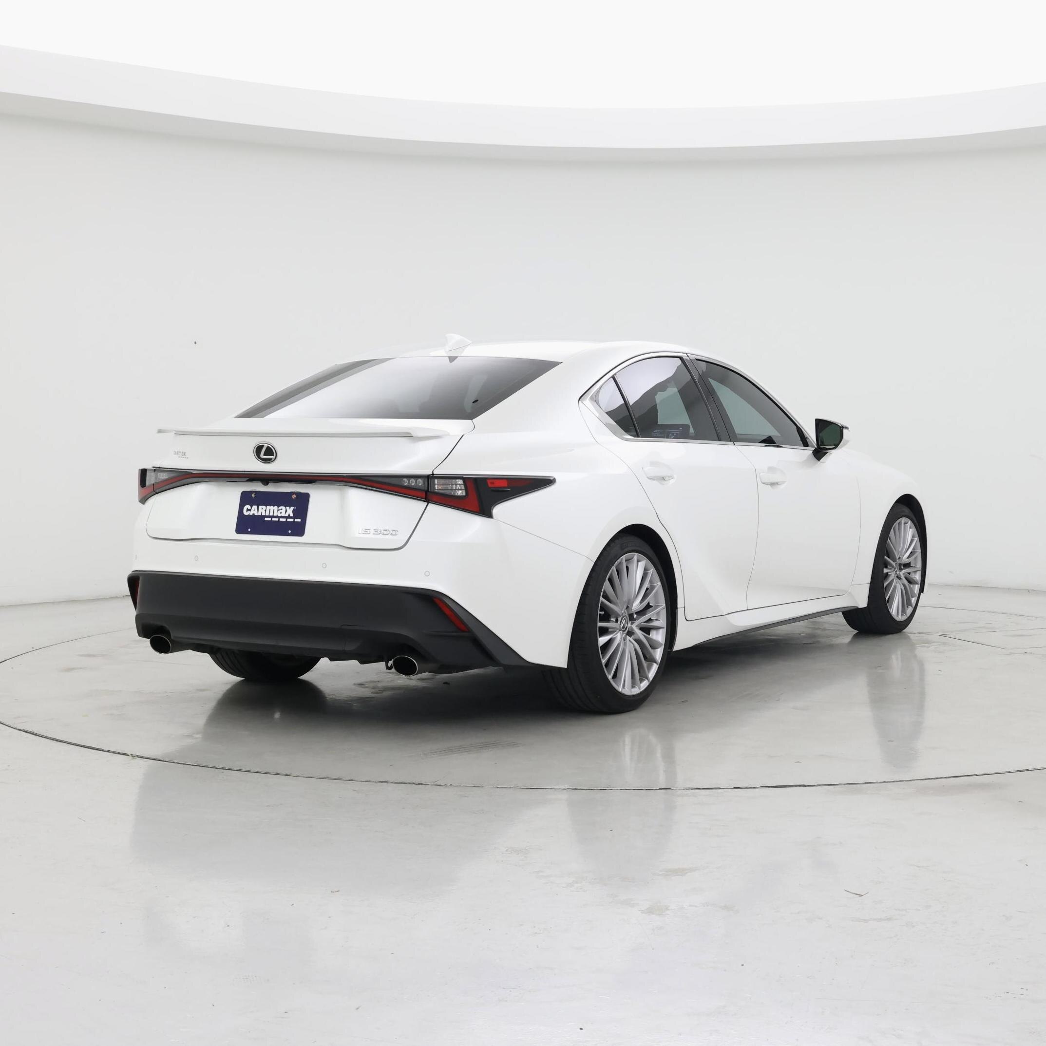 Thumbnail: 2022 Lexus IS - 8
