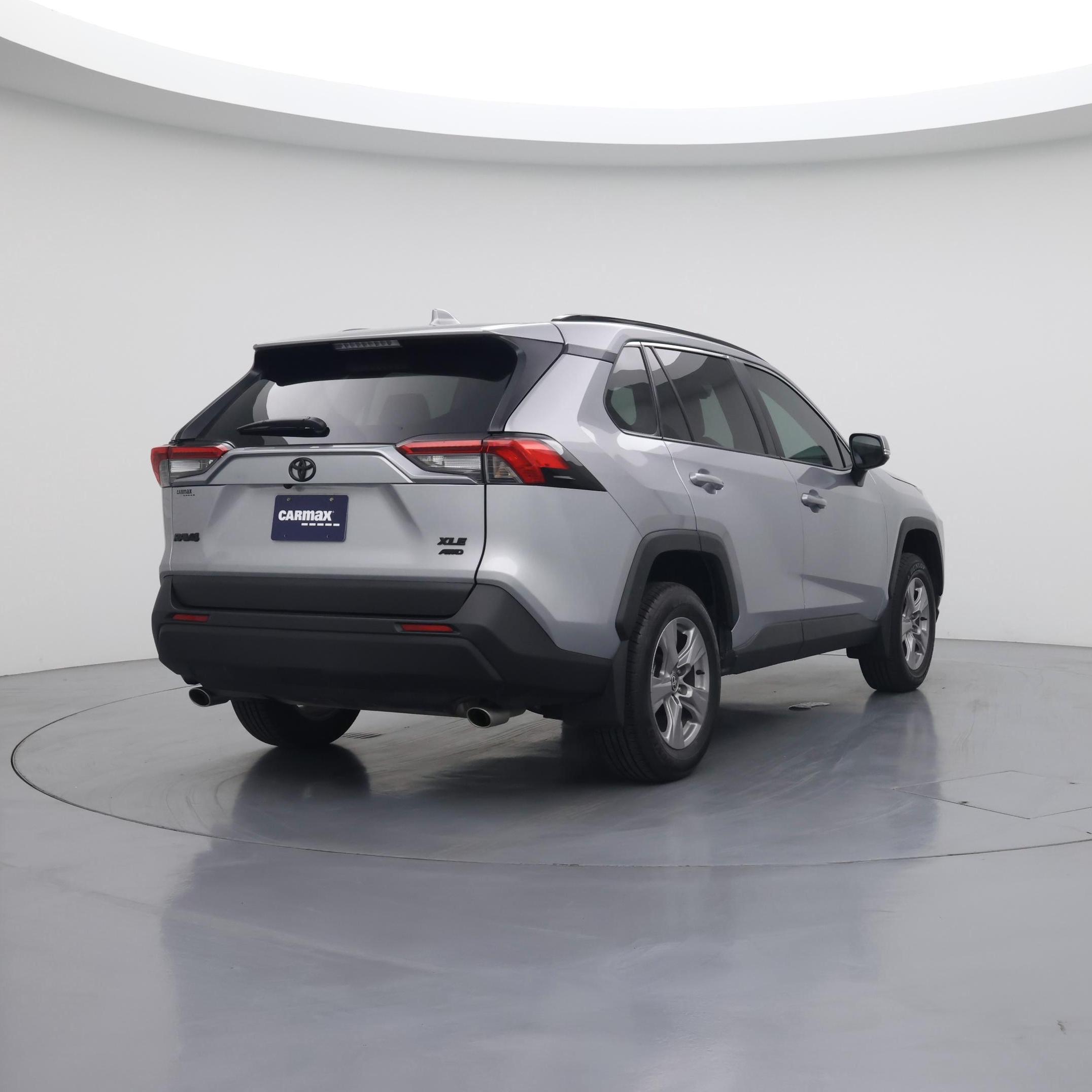 Thumbnail: 2025 Toyota RAV4 - 8