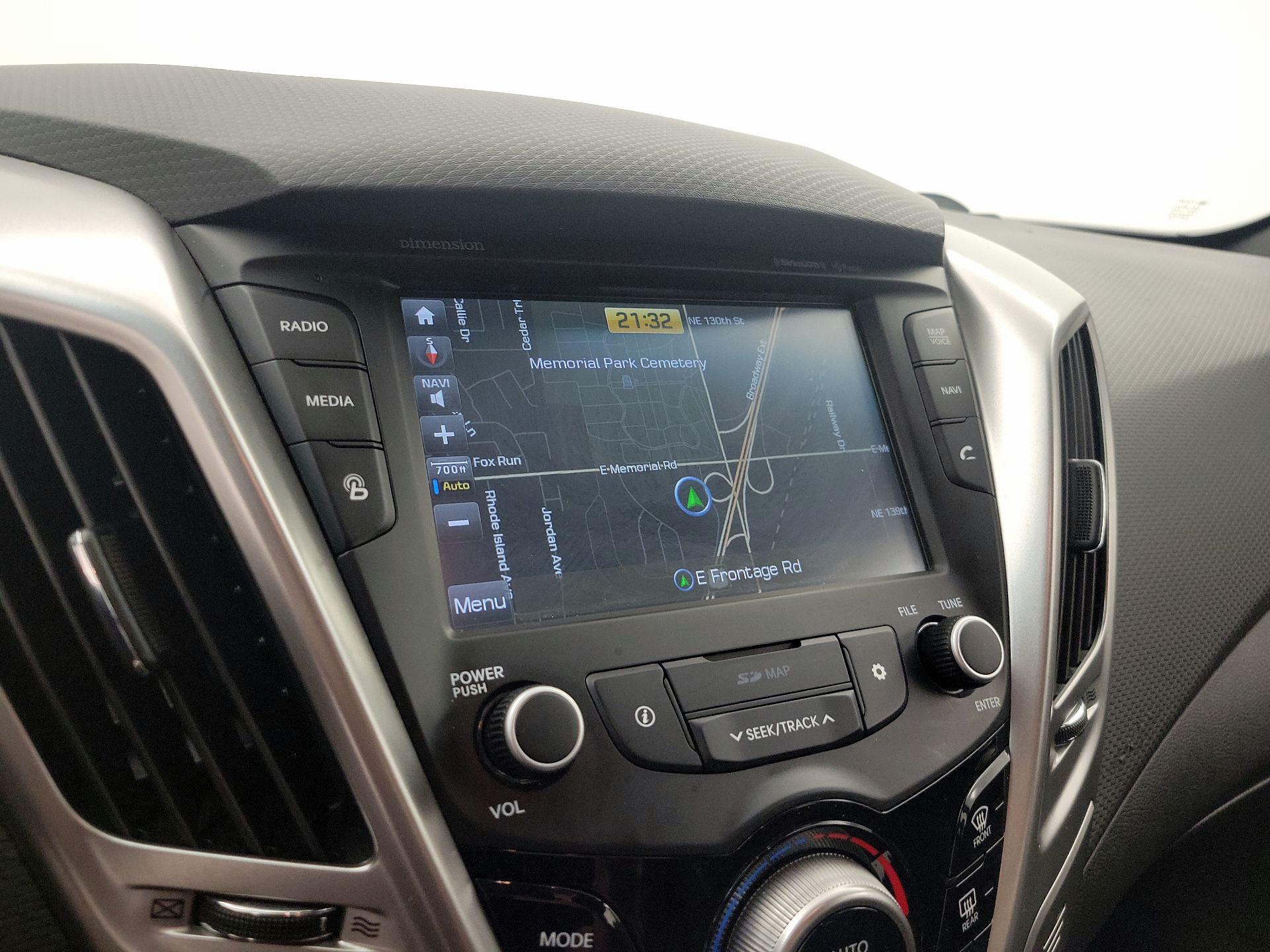 Thumbnail: 2016 Hyundai Veloster - 14