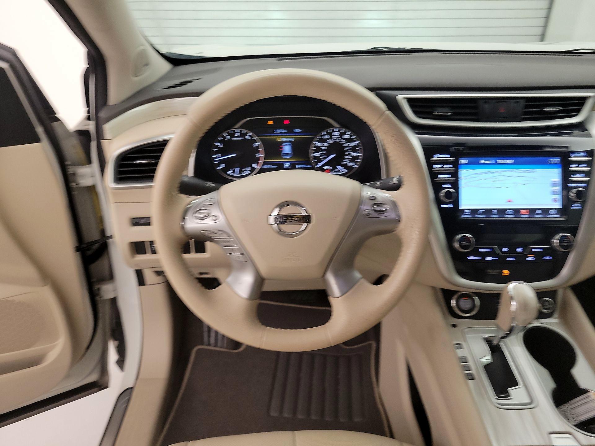Thumbnail: 2016 Nissan Murano - 10