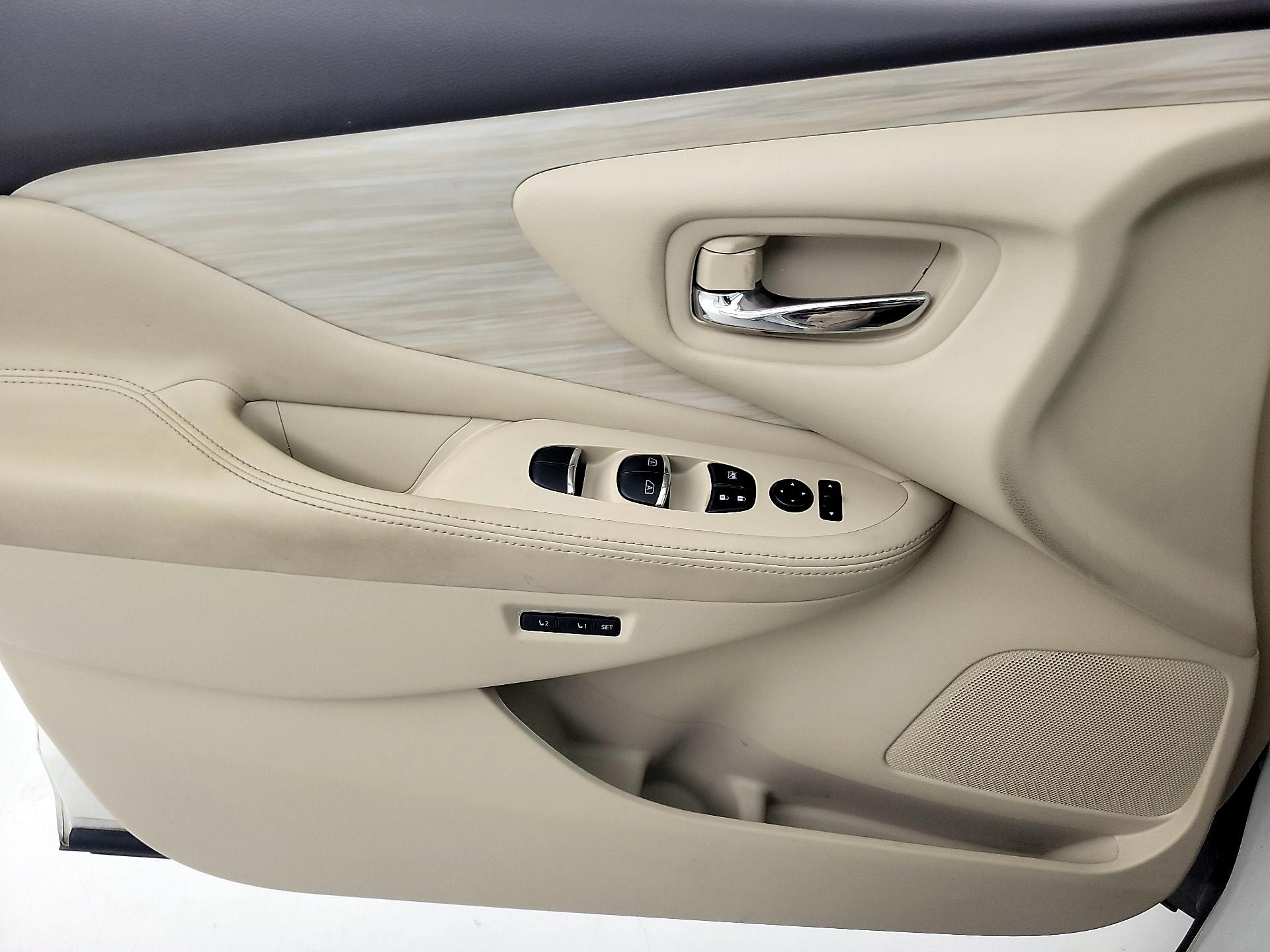 Thumbnail: 2016 Nissan Murano - 12