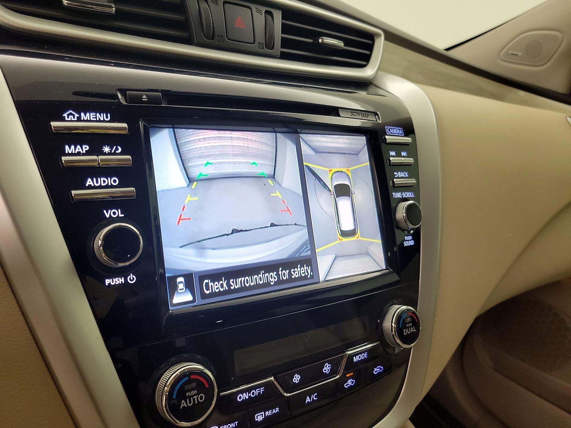 Thumbnail: 2016 Nissan Murano - 15