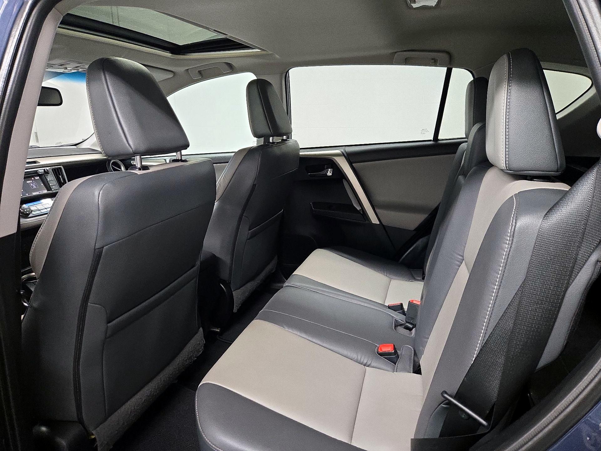 Thumbnail: 2014 Toyota RAV4 - 20