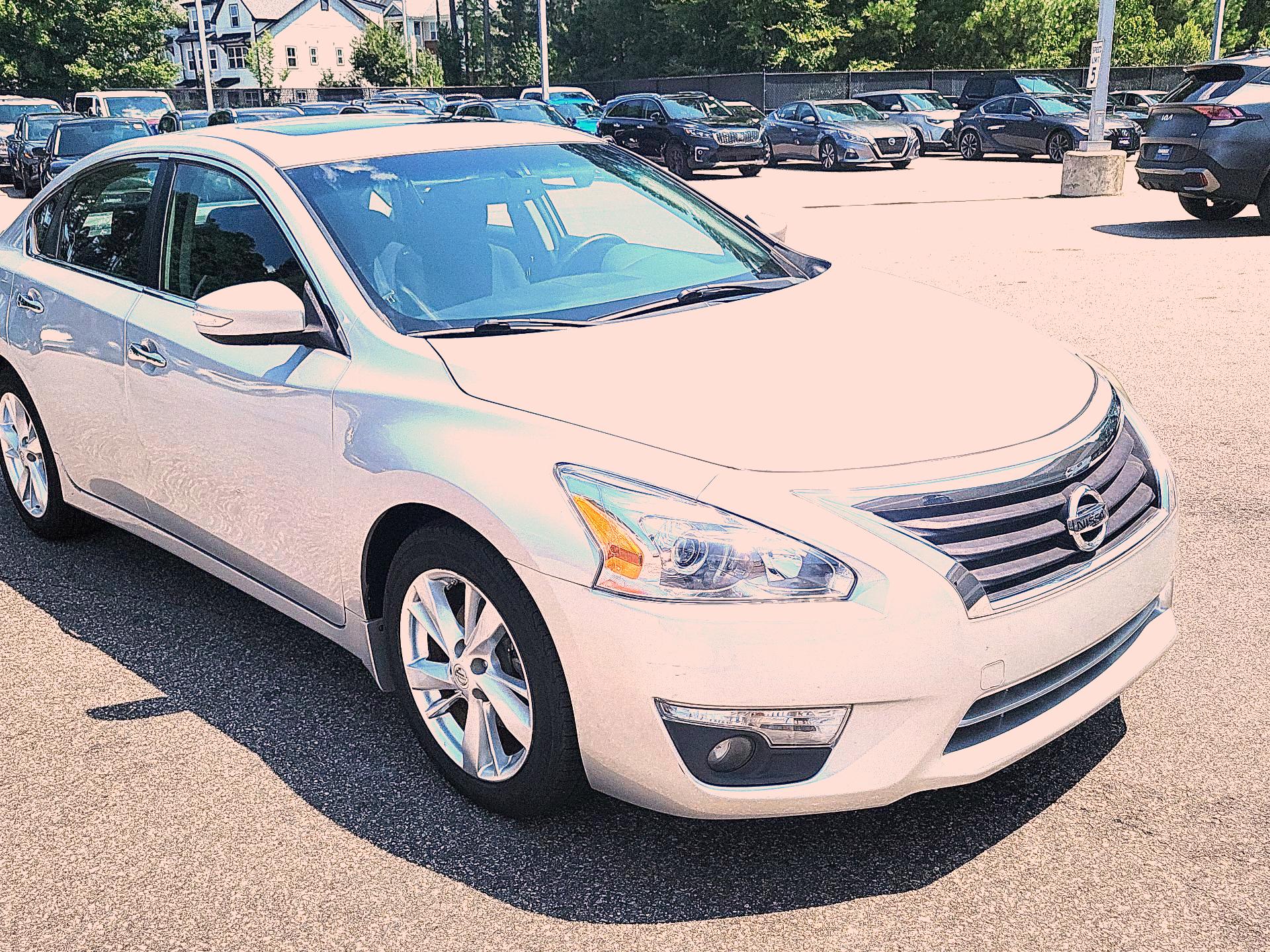 Thumbnail: 2014 Nissan Altima - 1