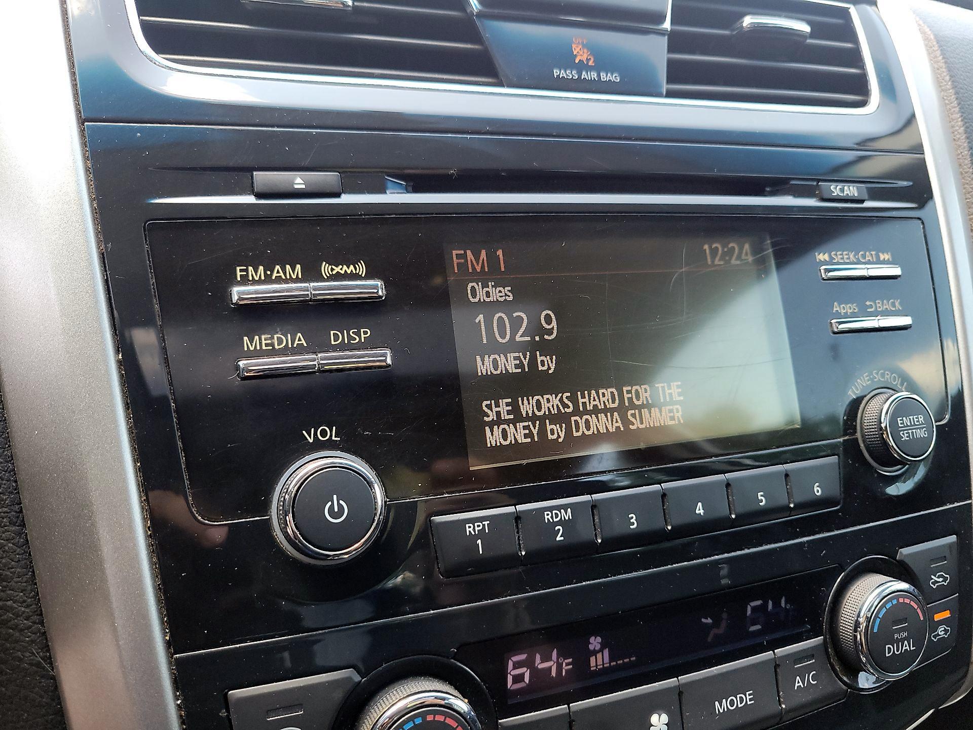 Thumbnail: 2014 Nissan Altima - 13