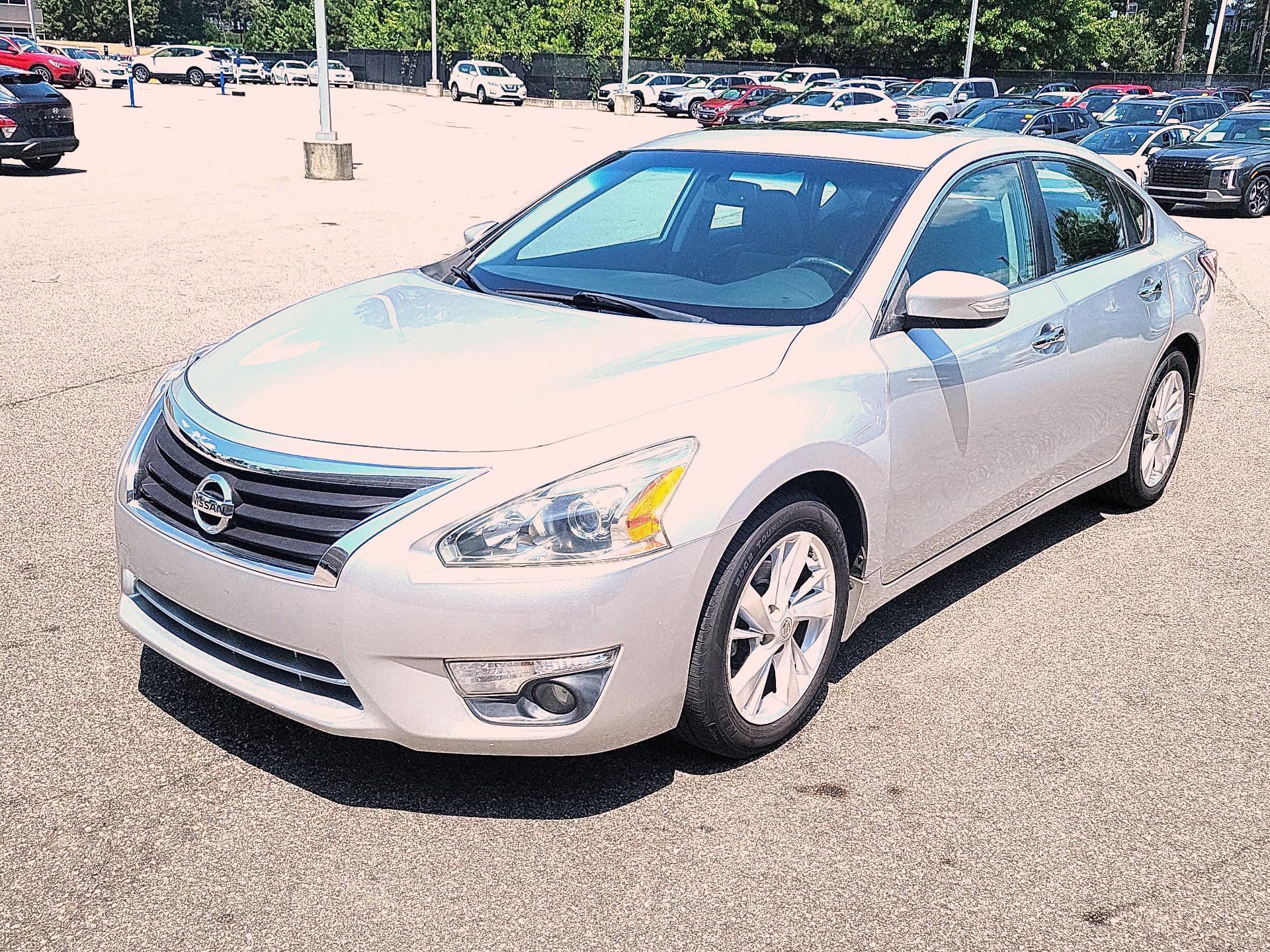 Thumbnail: 2014 Nissan Altima - 3