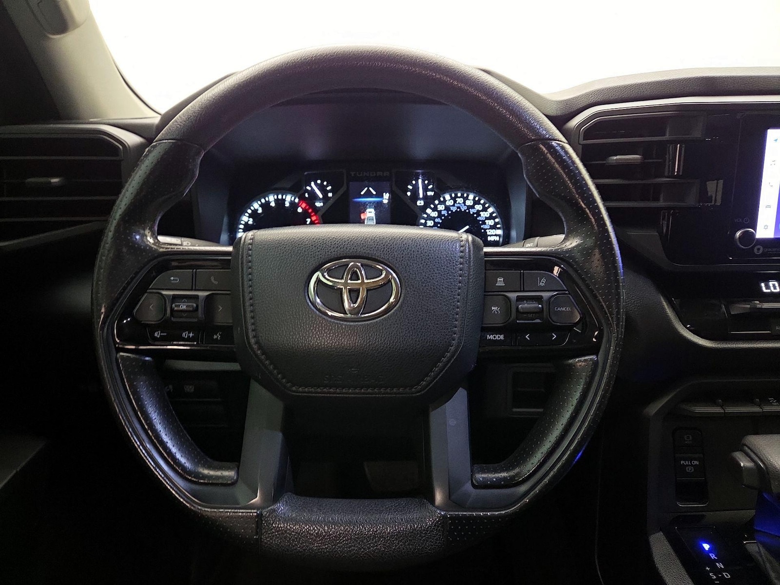 2022 Toyota Tundra SR - Photo 11