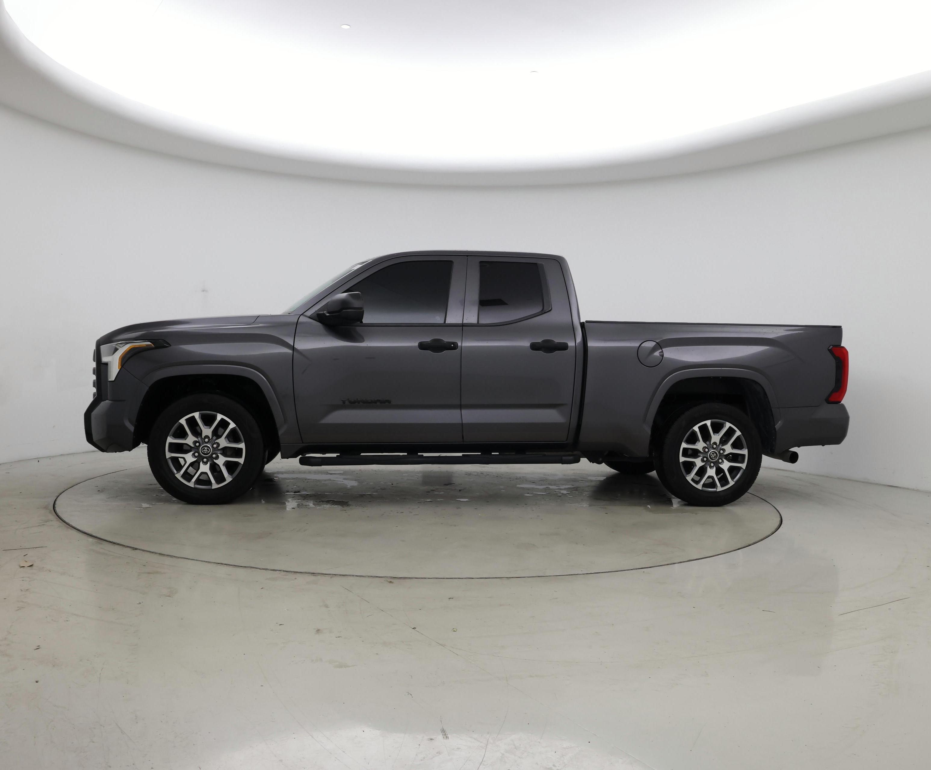 Thumbnail: 2022 Toyota Tundra - 3