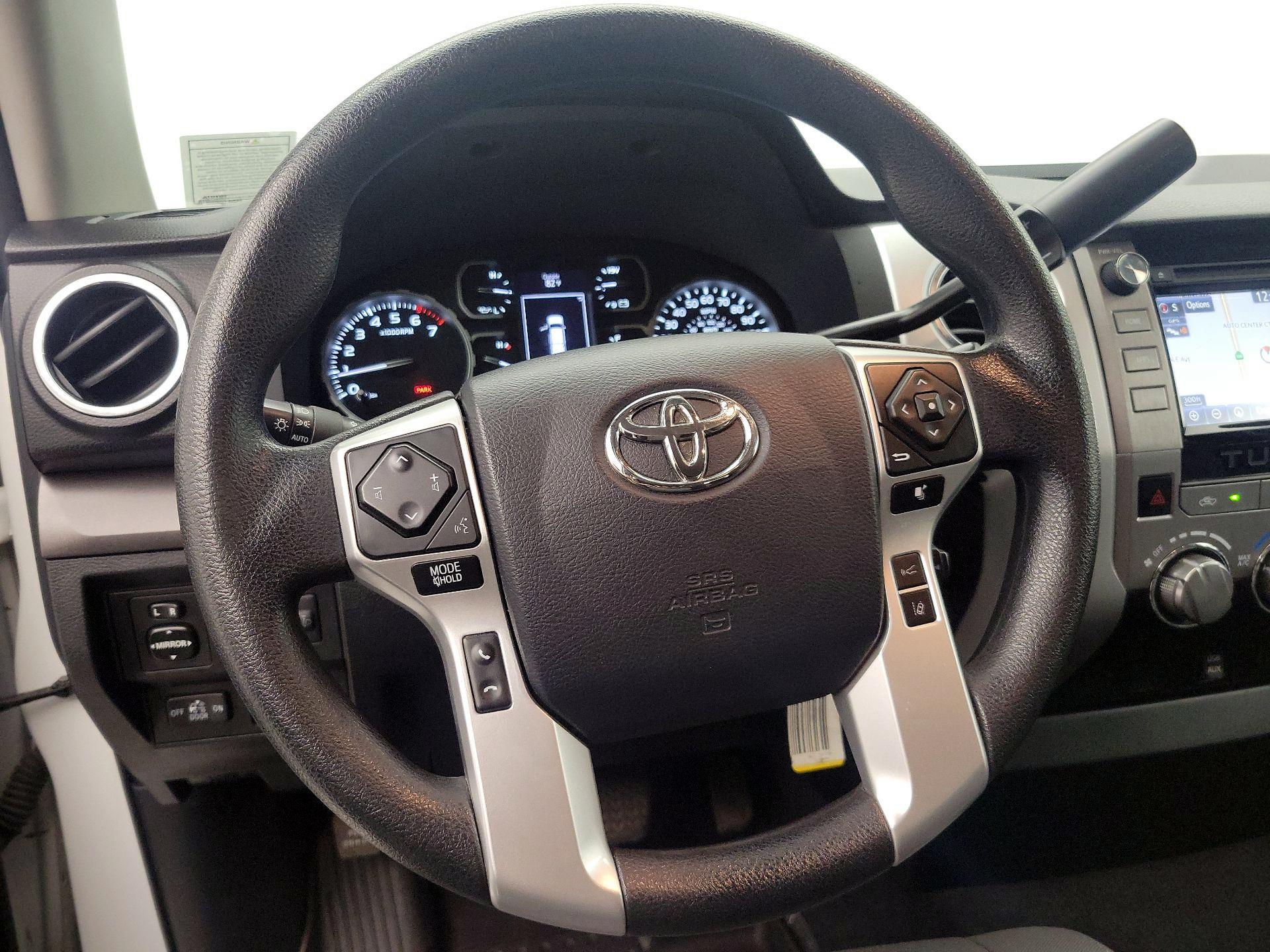 Thumbnail: 2018 Toyota Tundra - 10