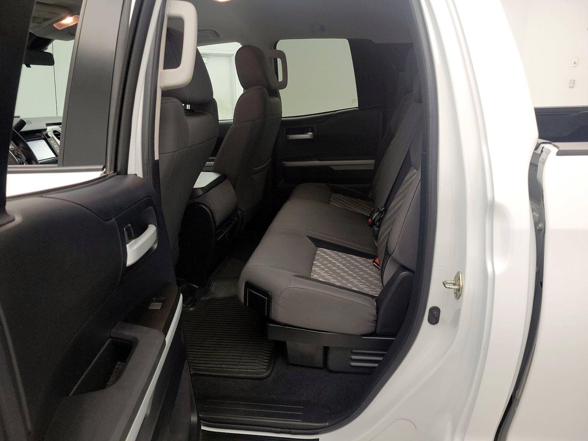 Thumbnail: 2018 Toyota Tundra - 20
