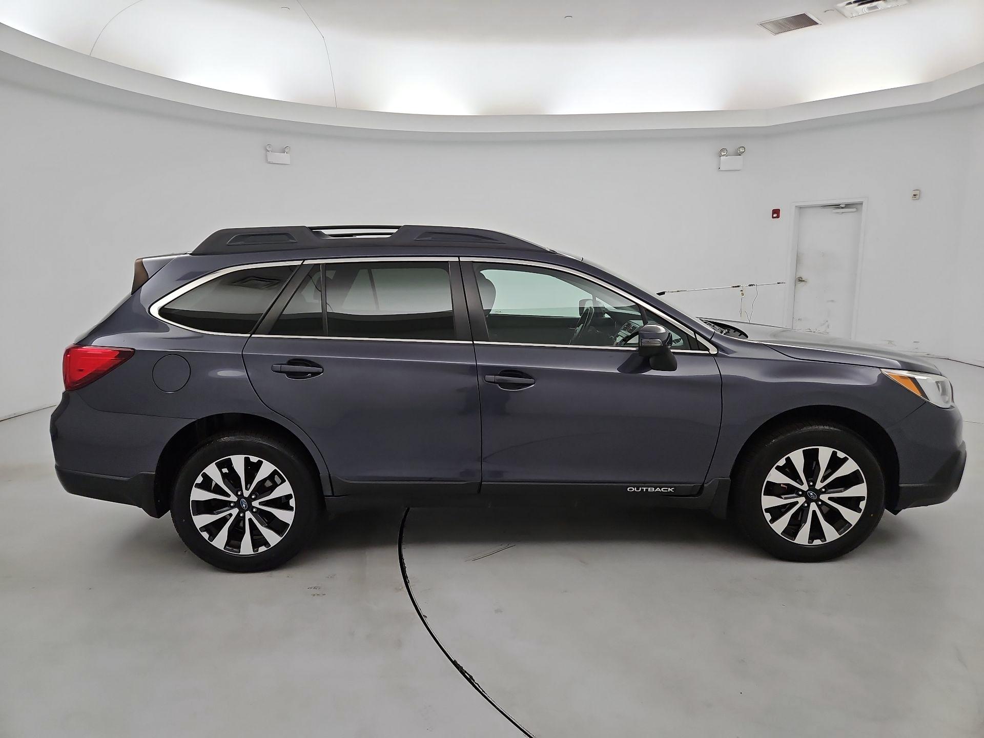 Thumbnail: 2015 Subaru Outback - 4