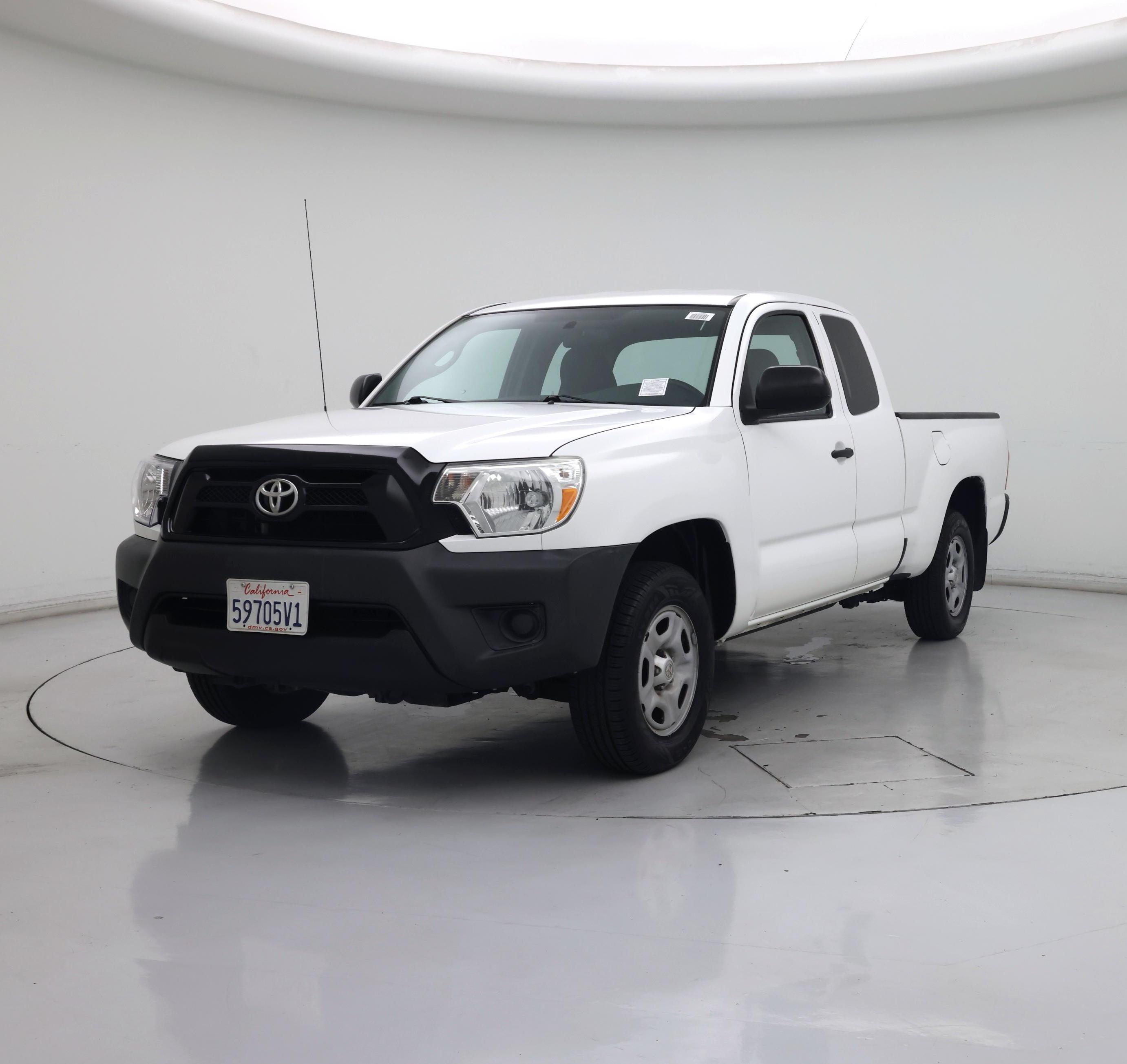 Thumbnail: 2015 Toyota Tacoma - 4