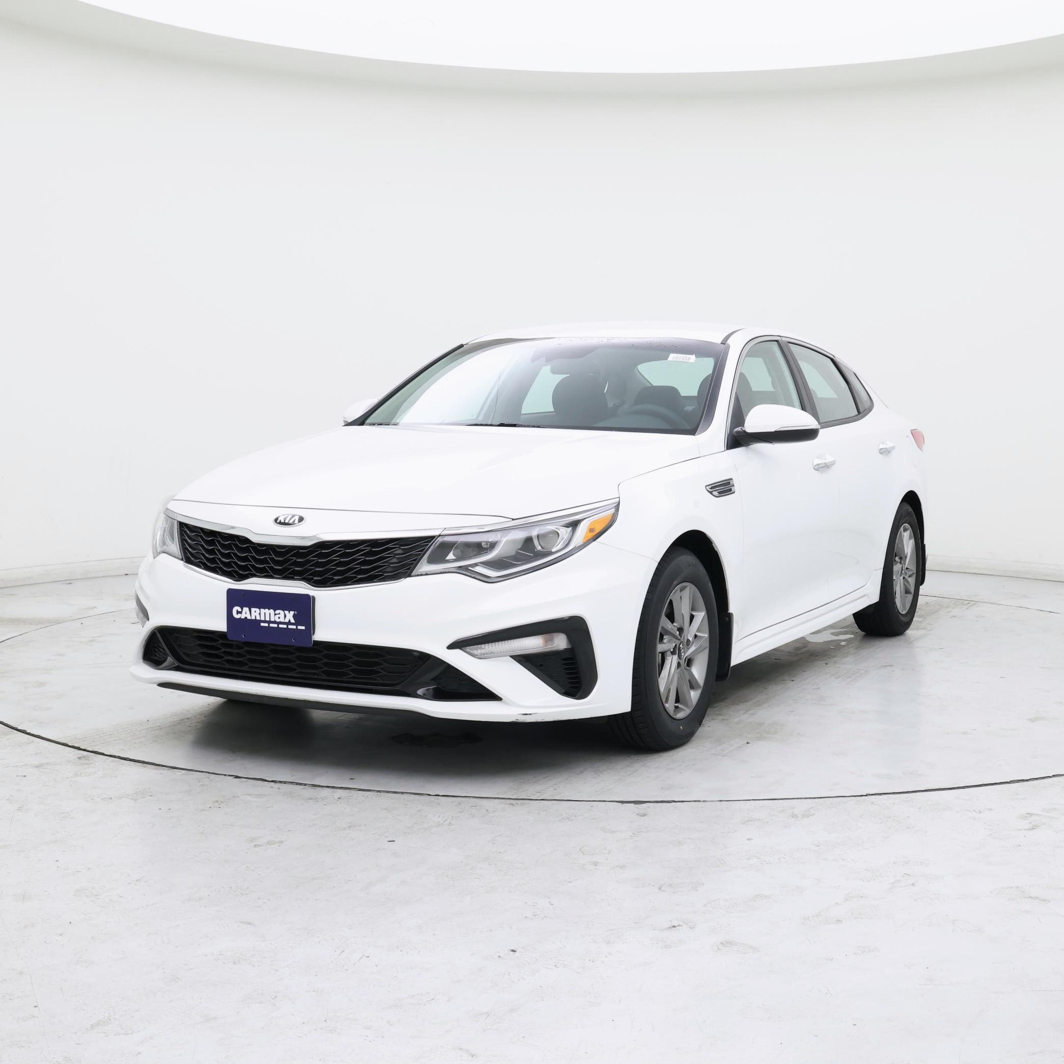Thumbnail: 2019 Kia Optima - 4