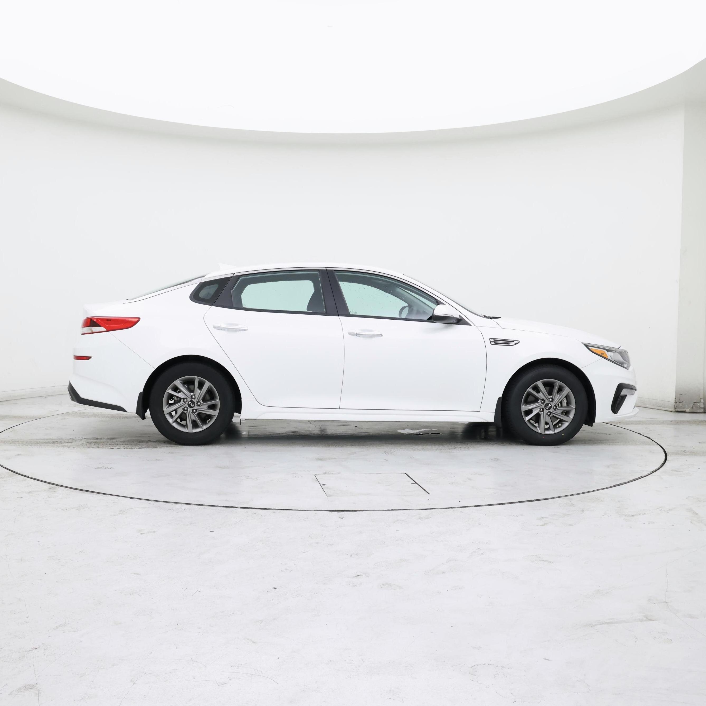 Thumbnail: 2019 Kia Optima - 7
