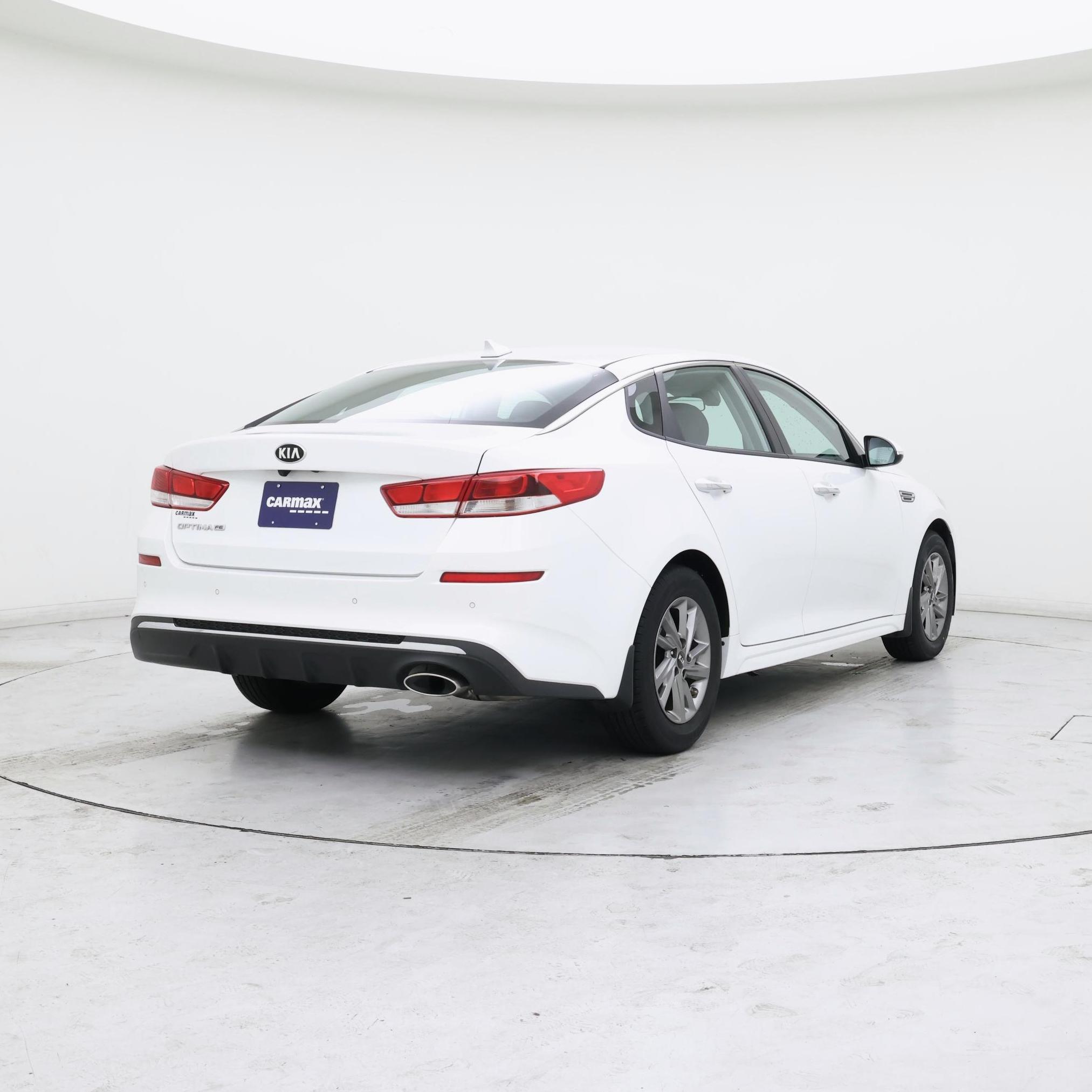 Thumbnail: 2019 Kia Optima - 8