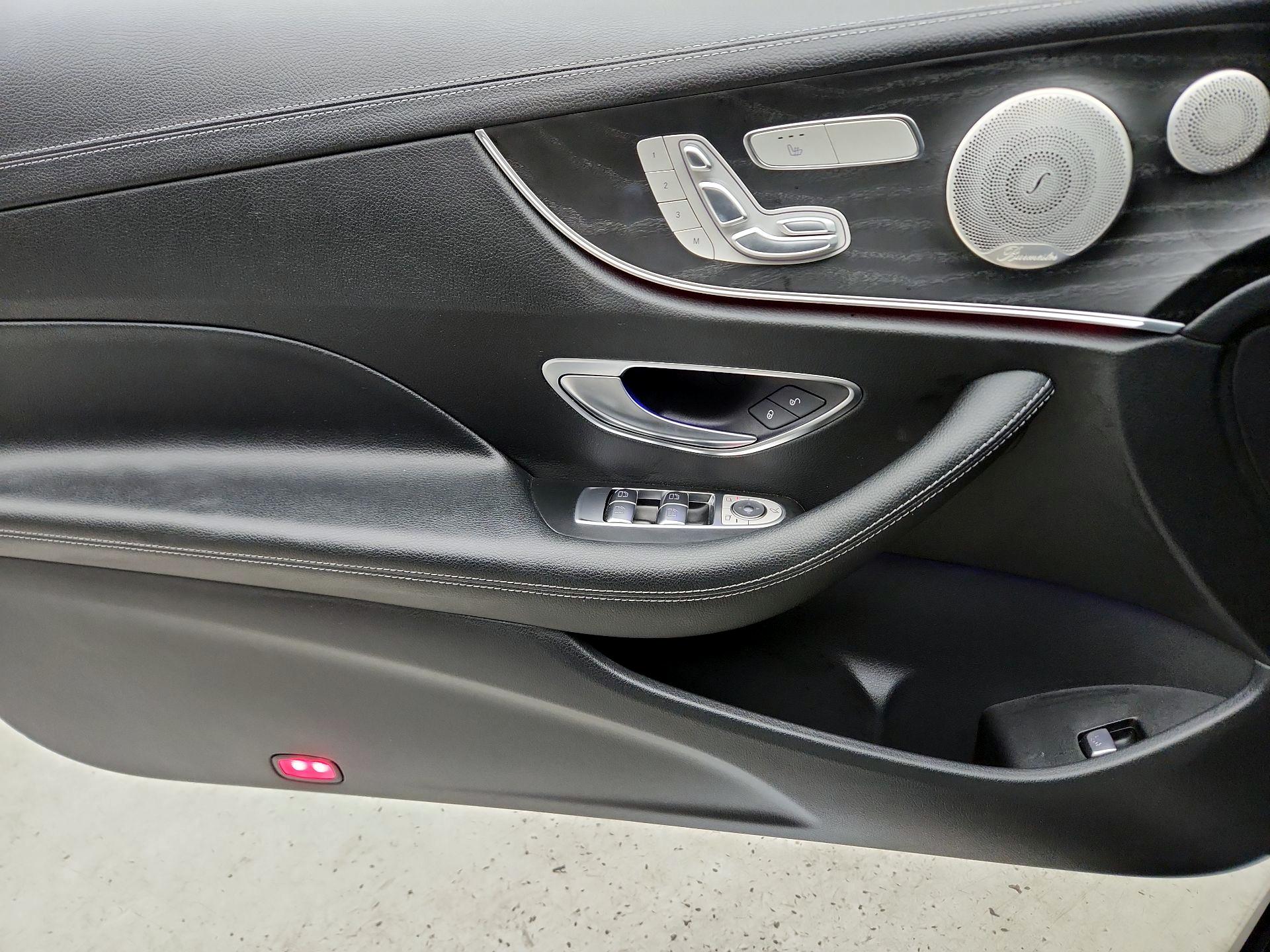 Thumbnail: 2022 Mercedes-Benz E-Class - 12