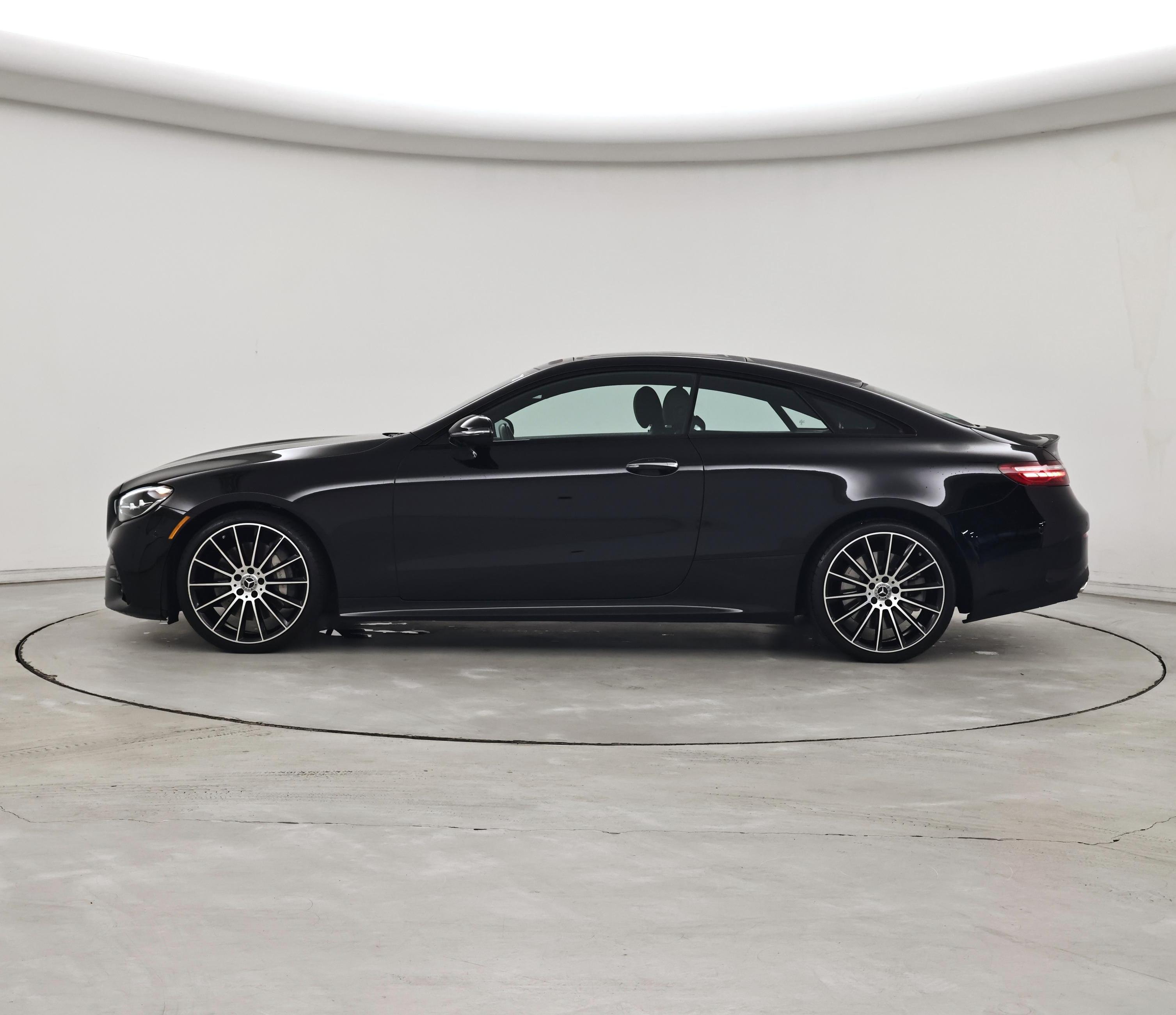 Thumbnail: 2022 Mercedes-Benz E-Class - 3