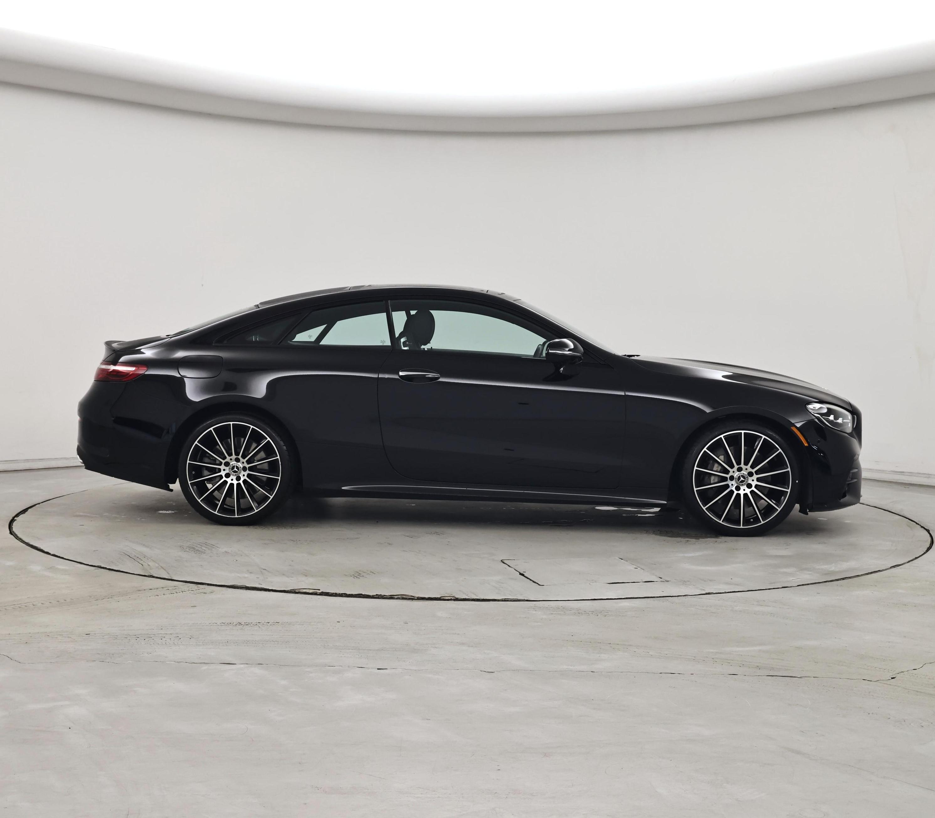 Thumbnail: 2022 Mercedes-Benz E-Class - 7