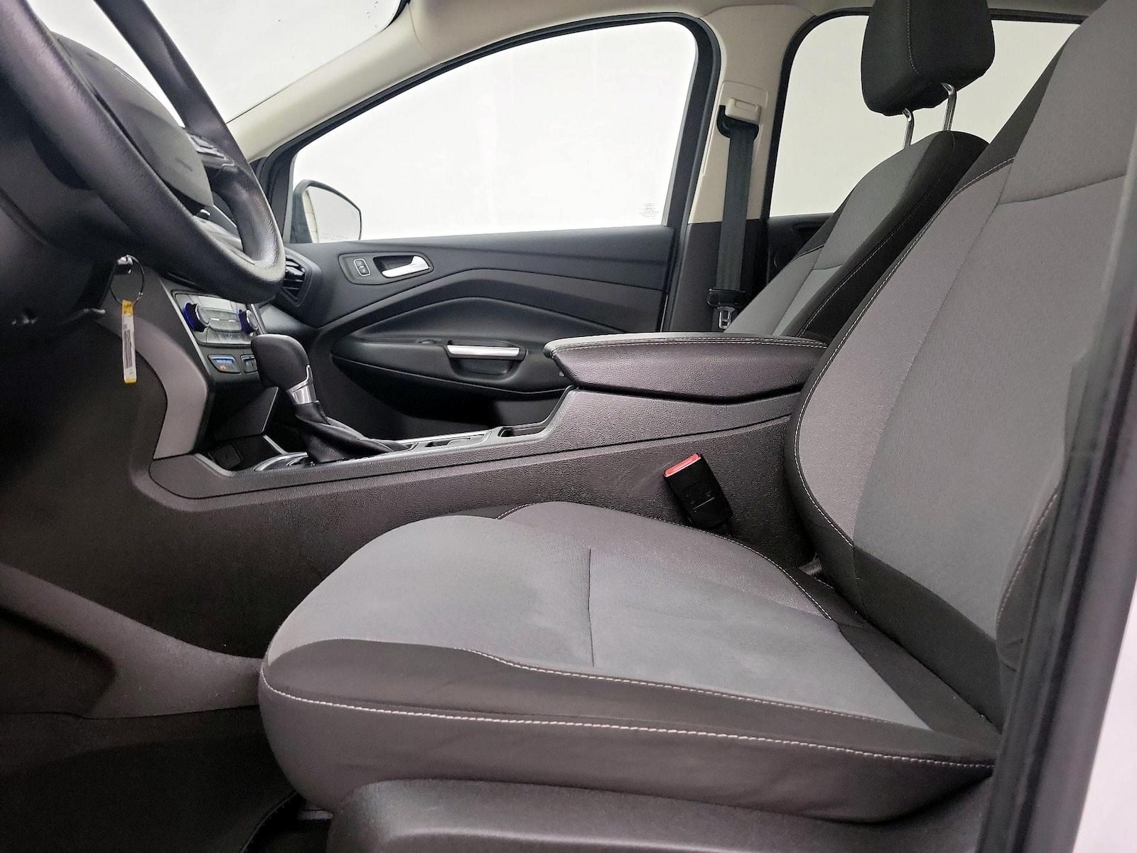 2017 Ford Escape SE - Photo 12