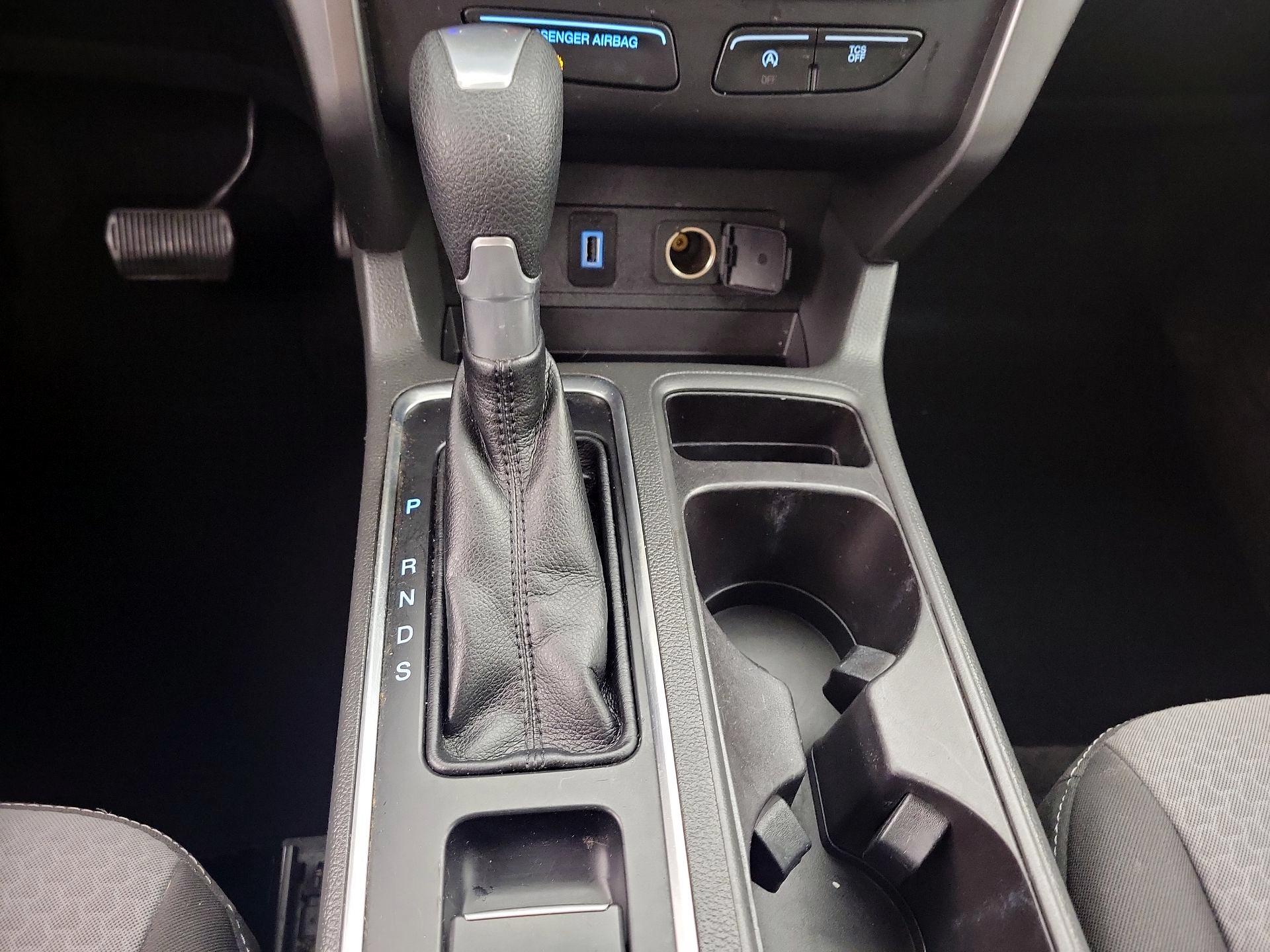 Thumbnail: 2017 Ford Escape - 17