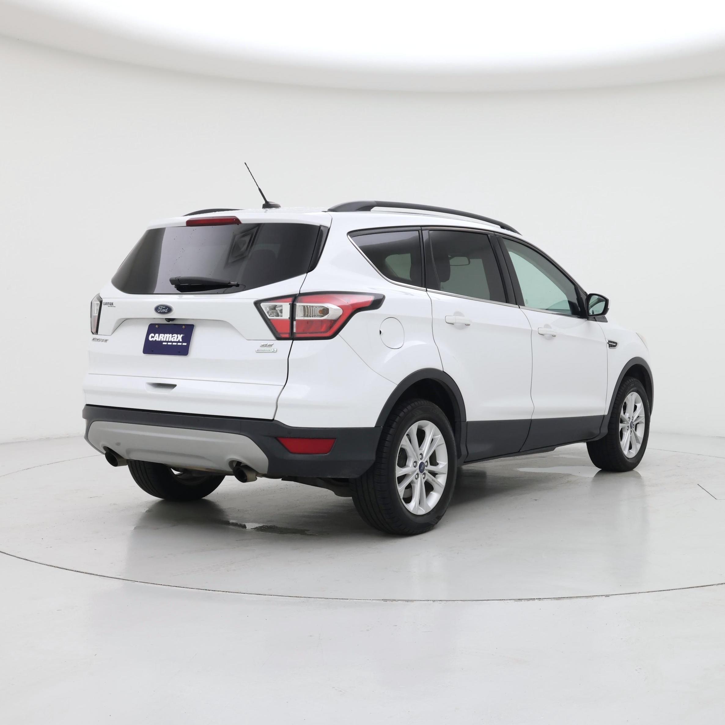 Thumbnail: 2017 Ford Escape - 8