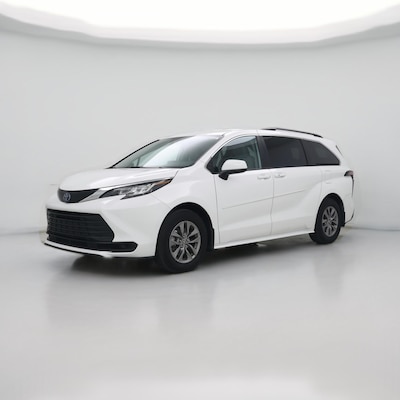 2023 Toyota Sienna Hybrid LE