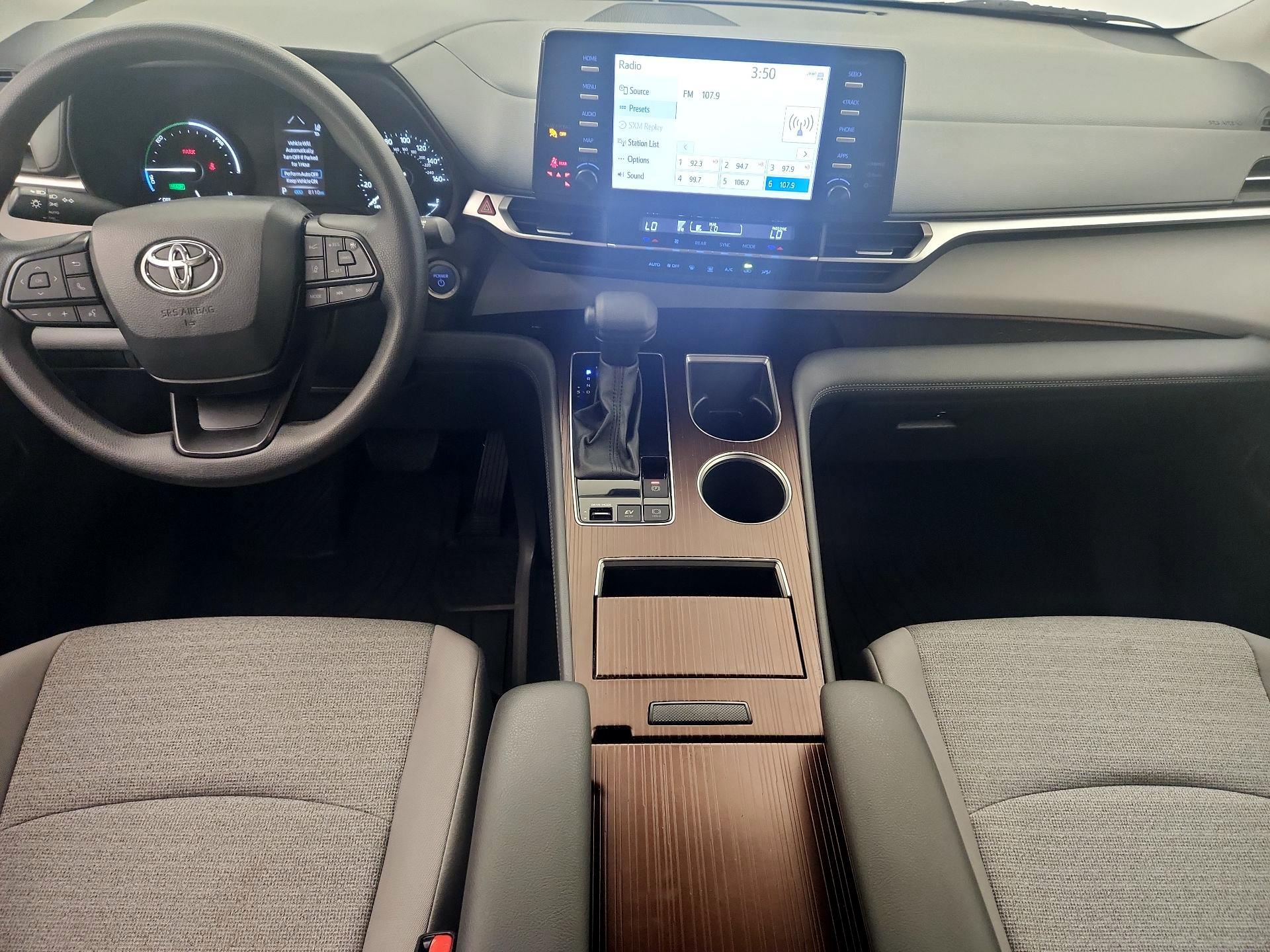 Thumbnail: 2023 Toyota Sienna - 9
