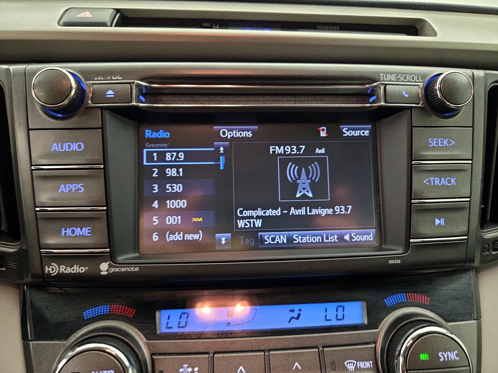 Thumbnail: 2015 Toyota RAV4 - 14