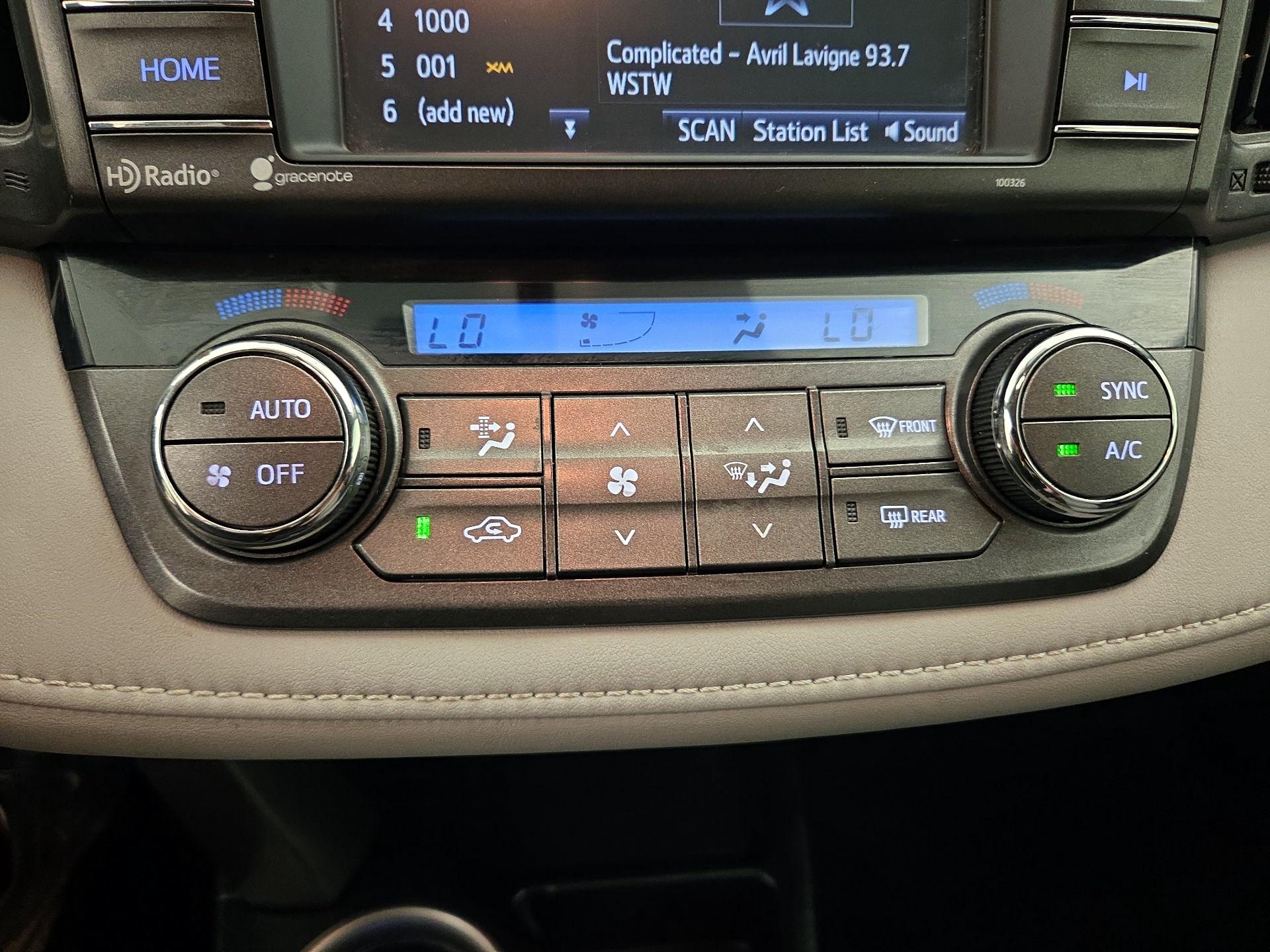 Thumbnail: 2015 Toyota RAV4 - 15