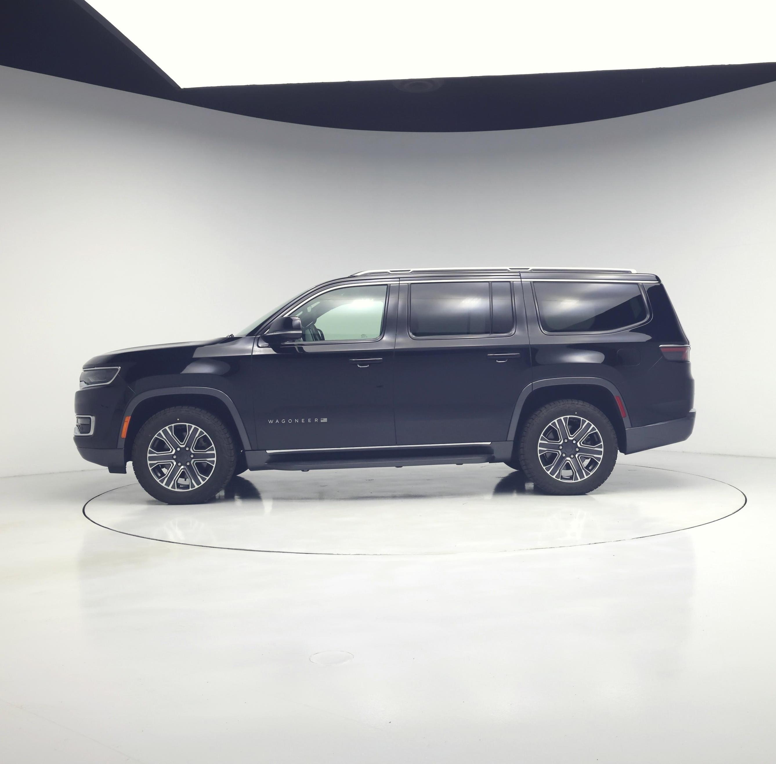 Thumbnail: 2022 Jeep Wagoneer - 3