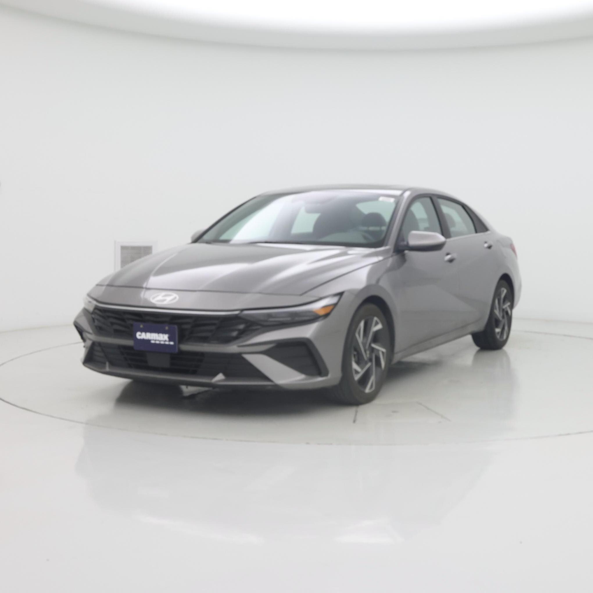 Thumbnail: 2024 Hyundai Elantra - 4