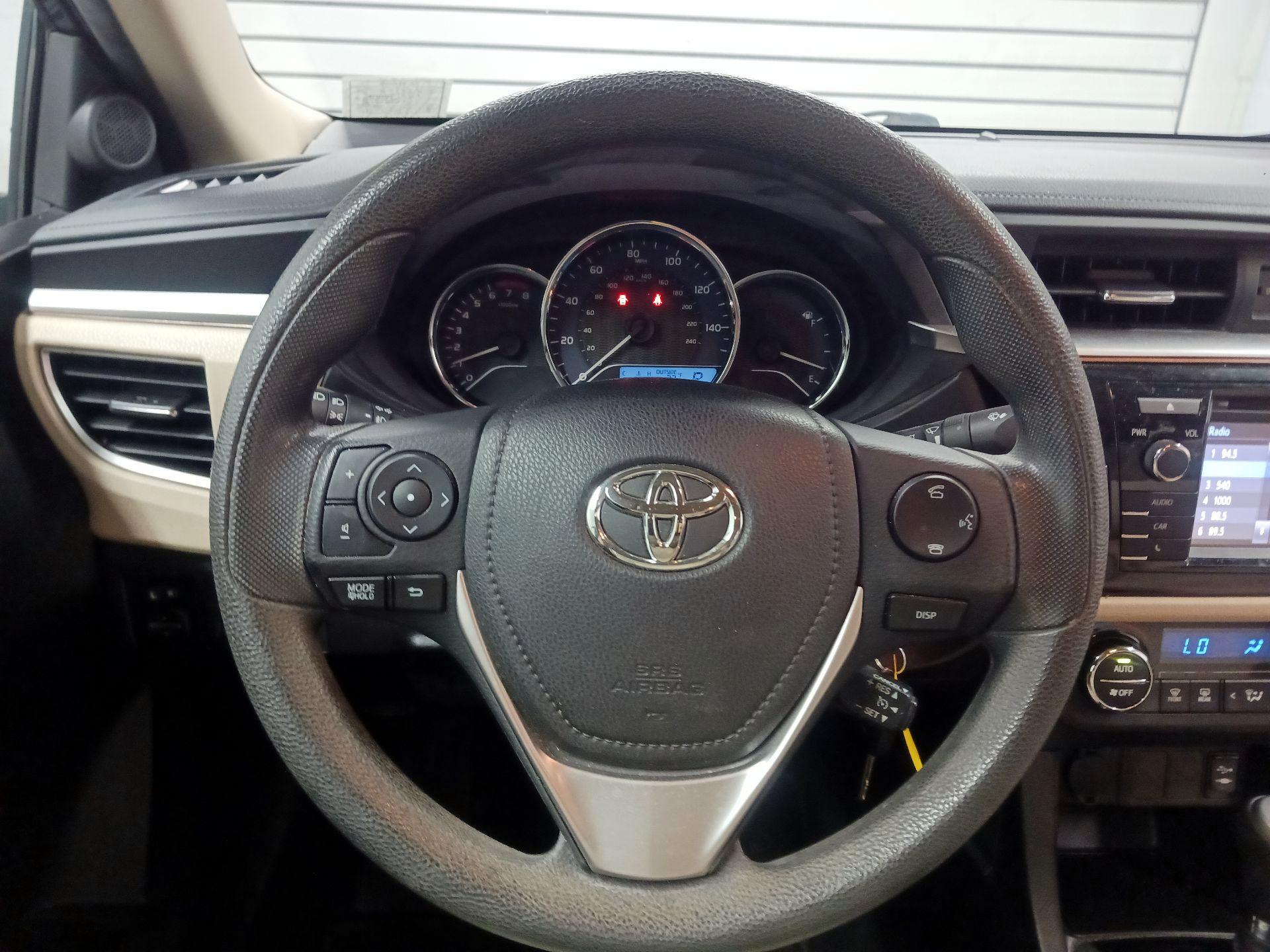 Thumbnail: 2014 Toyota Corolla - 10