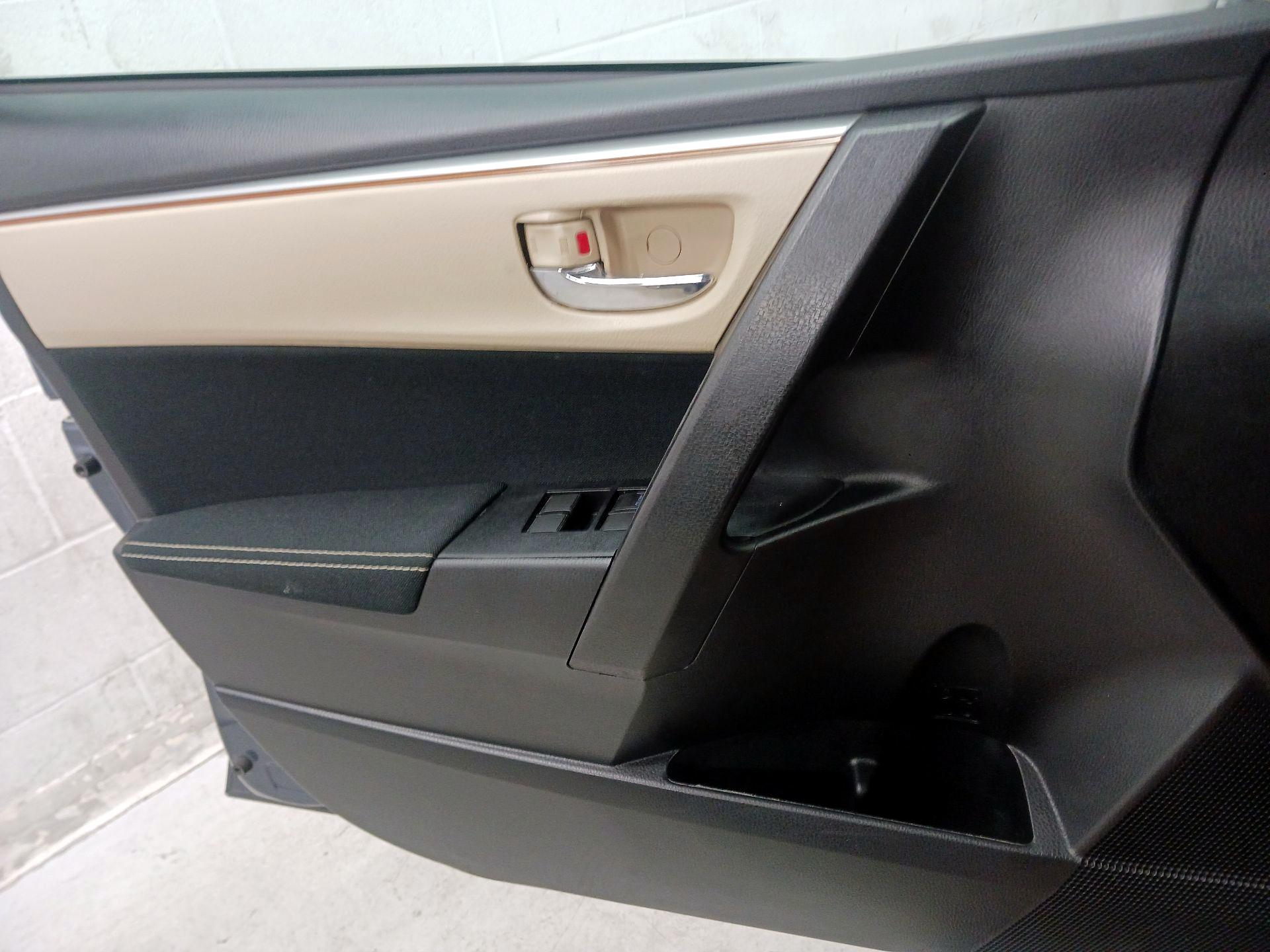 Thumbnail: 2014 Toyota Corolla - 12