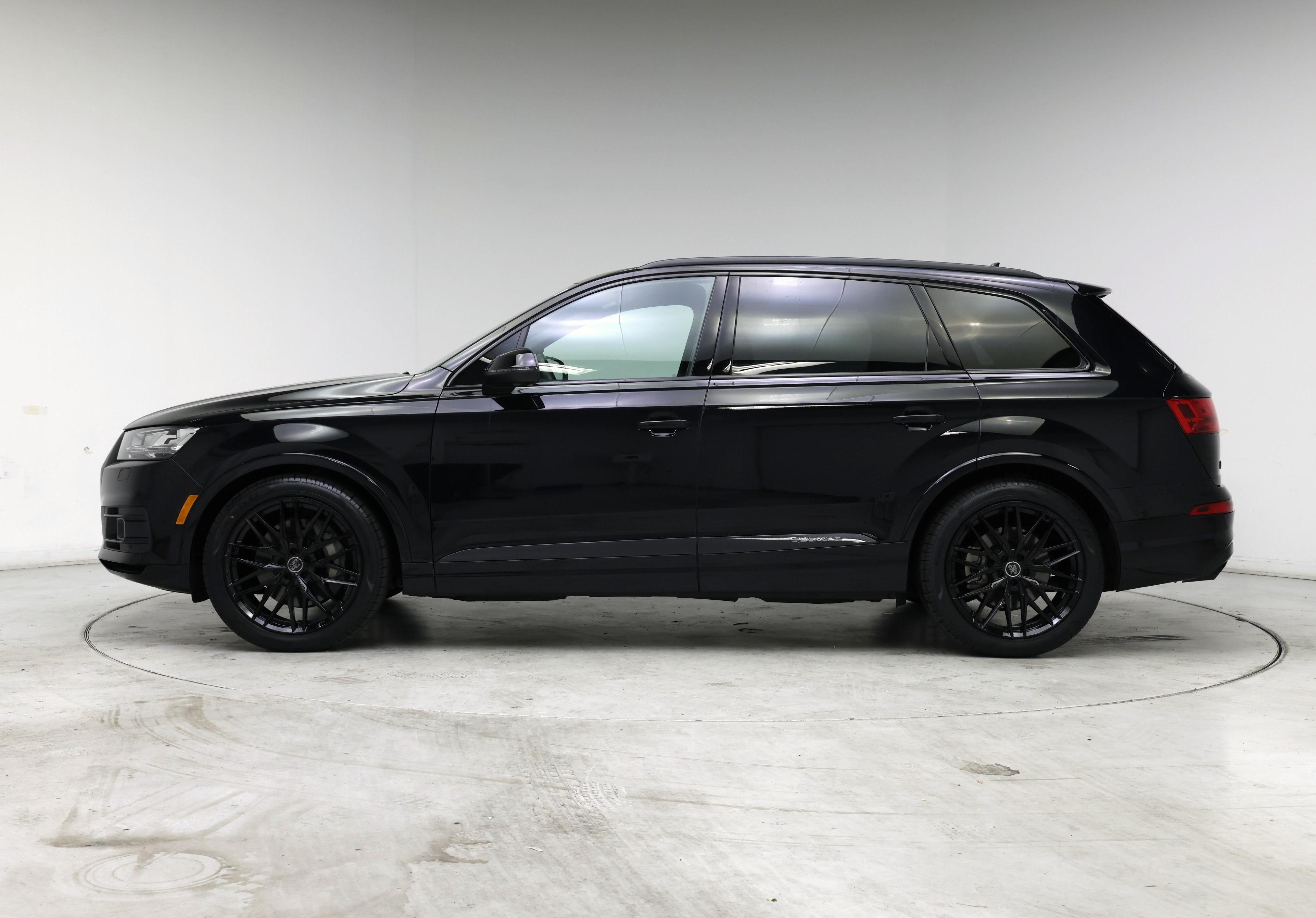 Thumbnail: 2018 Audi Q7 - 3