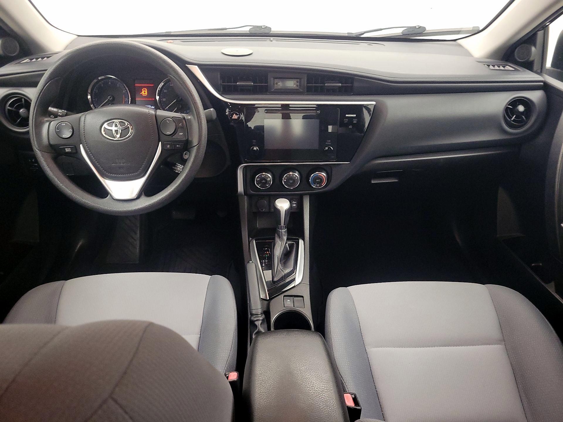 Thumbnail: 2017 Toyota Corolla - 9