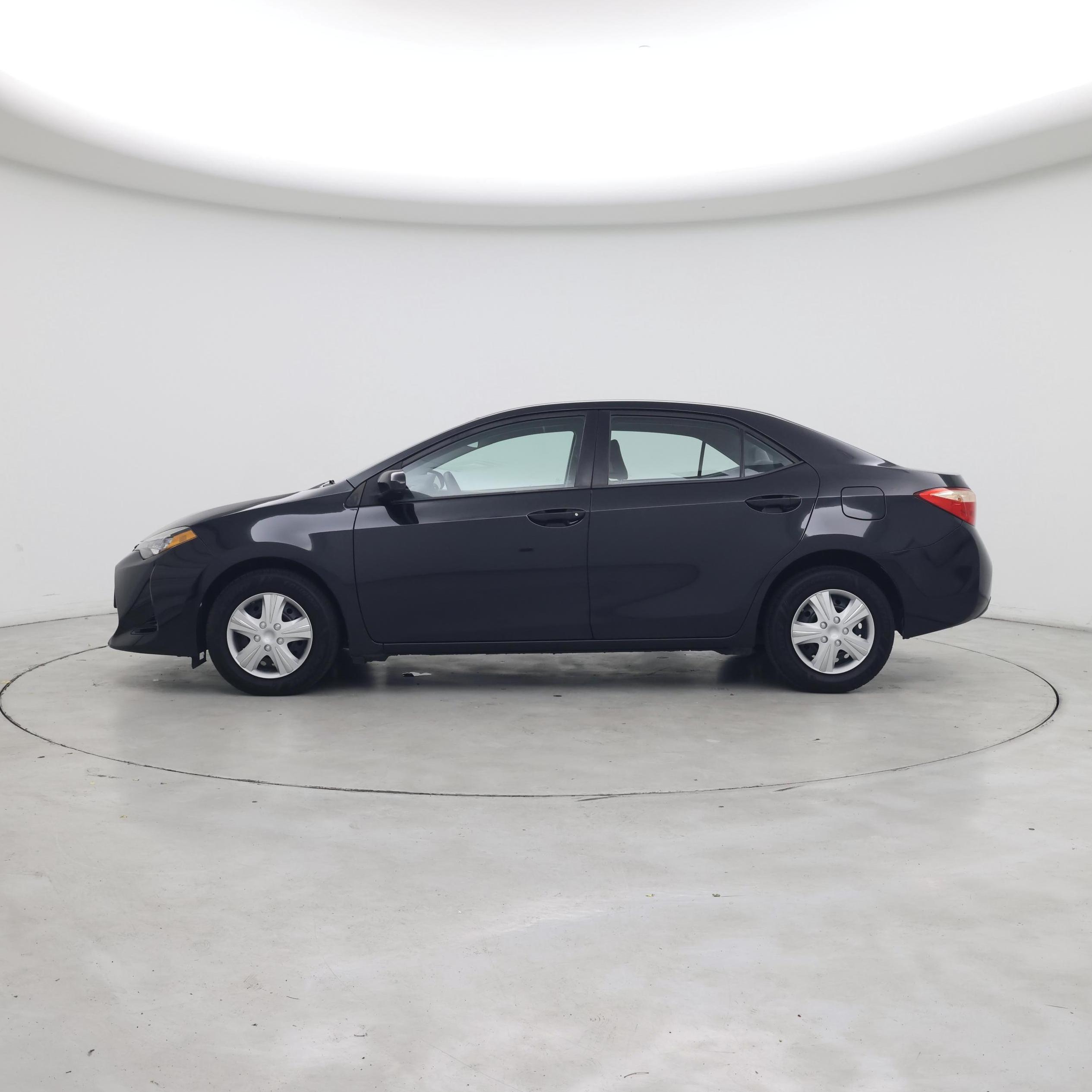 Thumbnail: 2017 Toyota Corolla - 3
