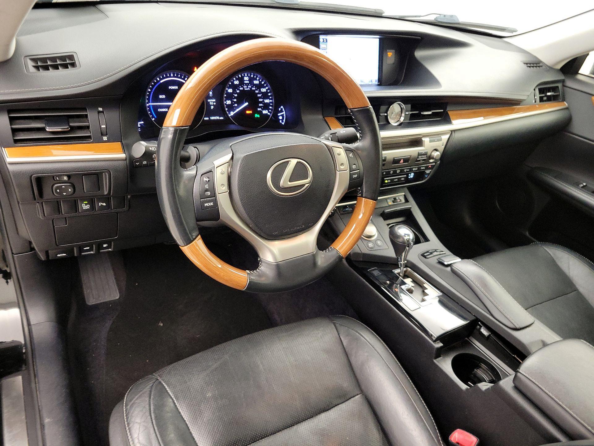 Thumbnail: 2014 Lexus ES - 9