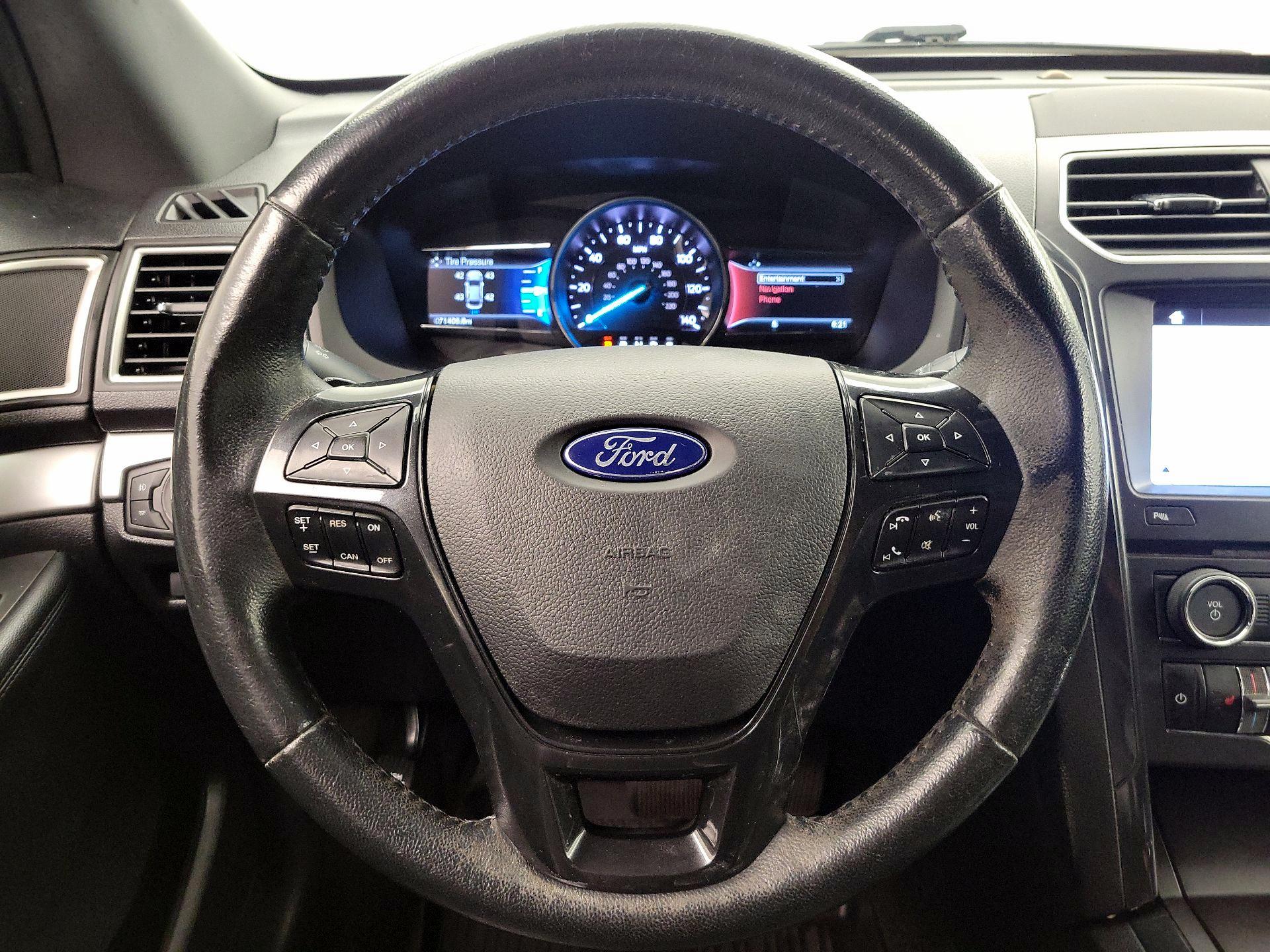 Thumbnail: 2017 Ford Explorer - 10