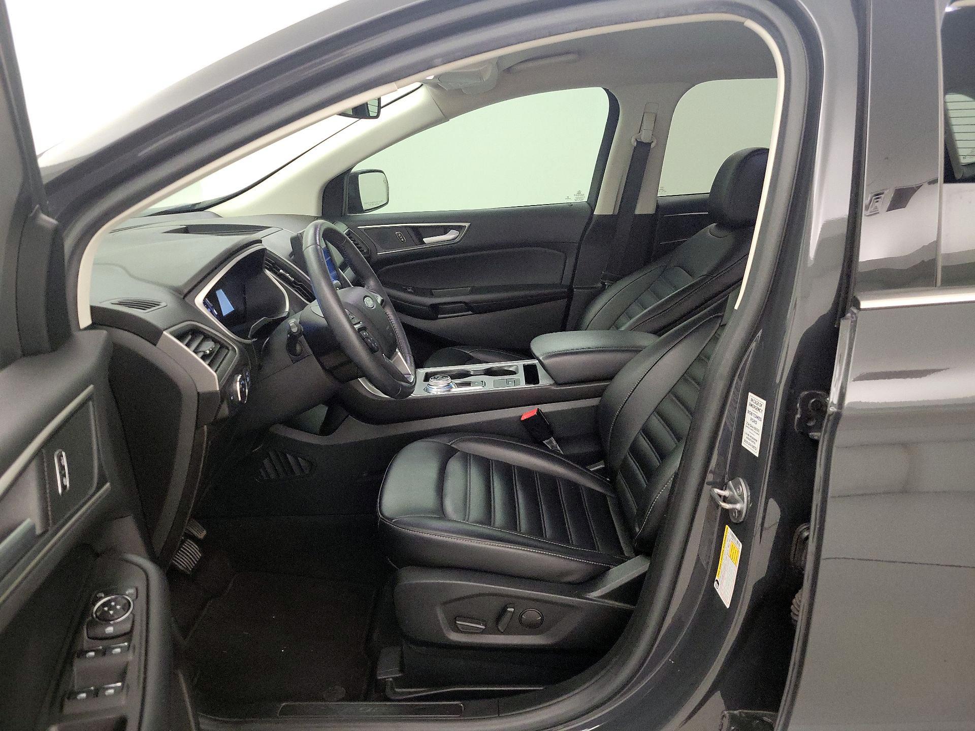 Thumbnail: 2021 Ford Edge - 11