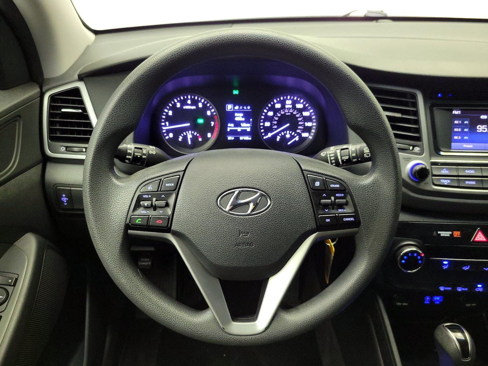 2017 Hyundai Tucson SE - Photo 11