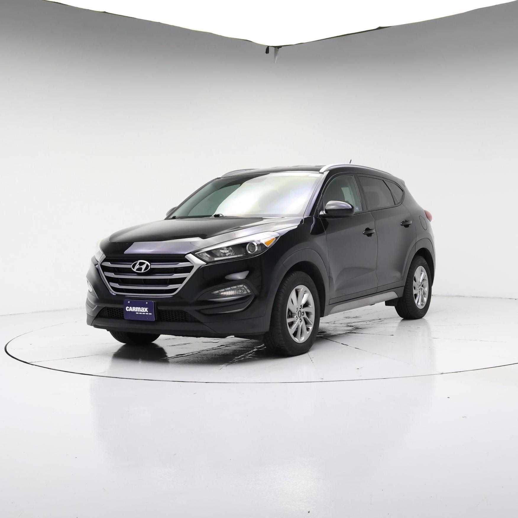 Thumbnail: 2017 Hyundai Tucson - 4