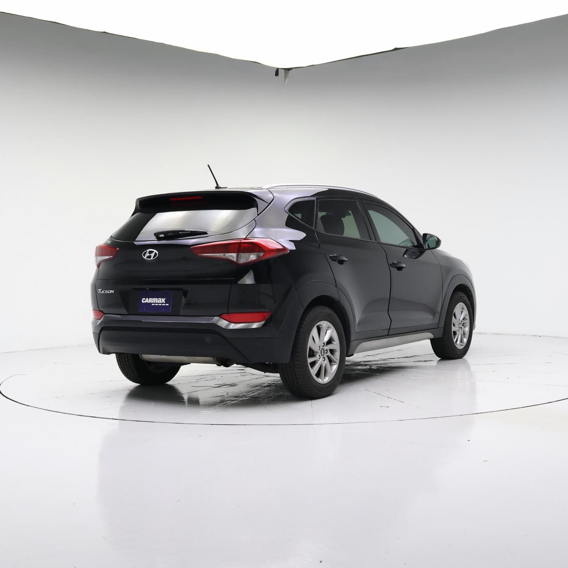 Thumbnail: 2017 Hyundai Tucson - 8