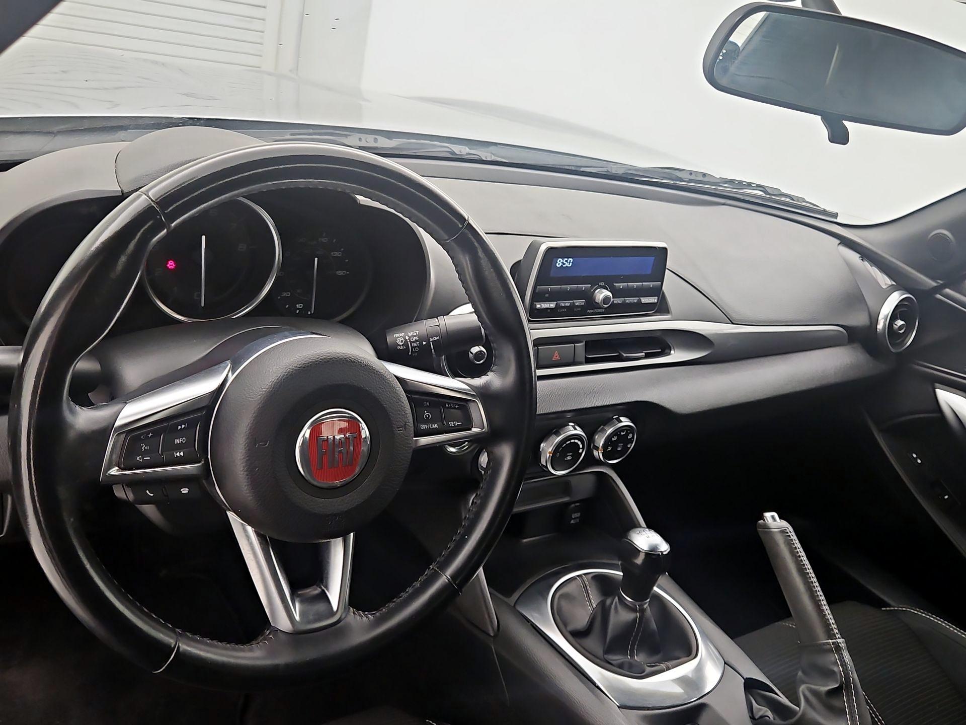 Thumbnail: 2018 Fiat 124 Spider - 9