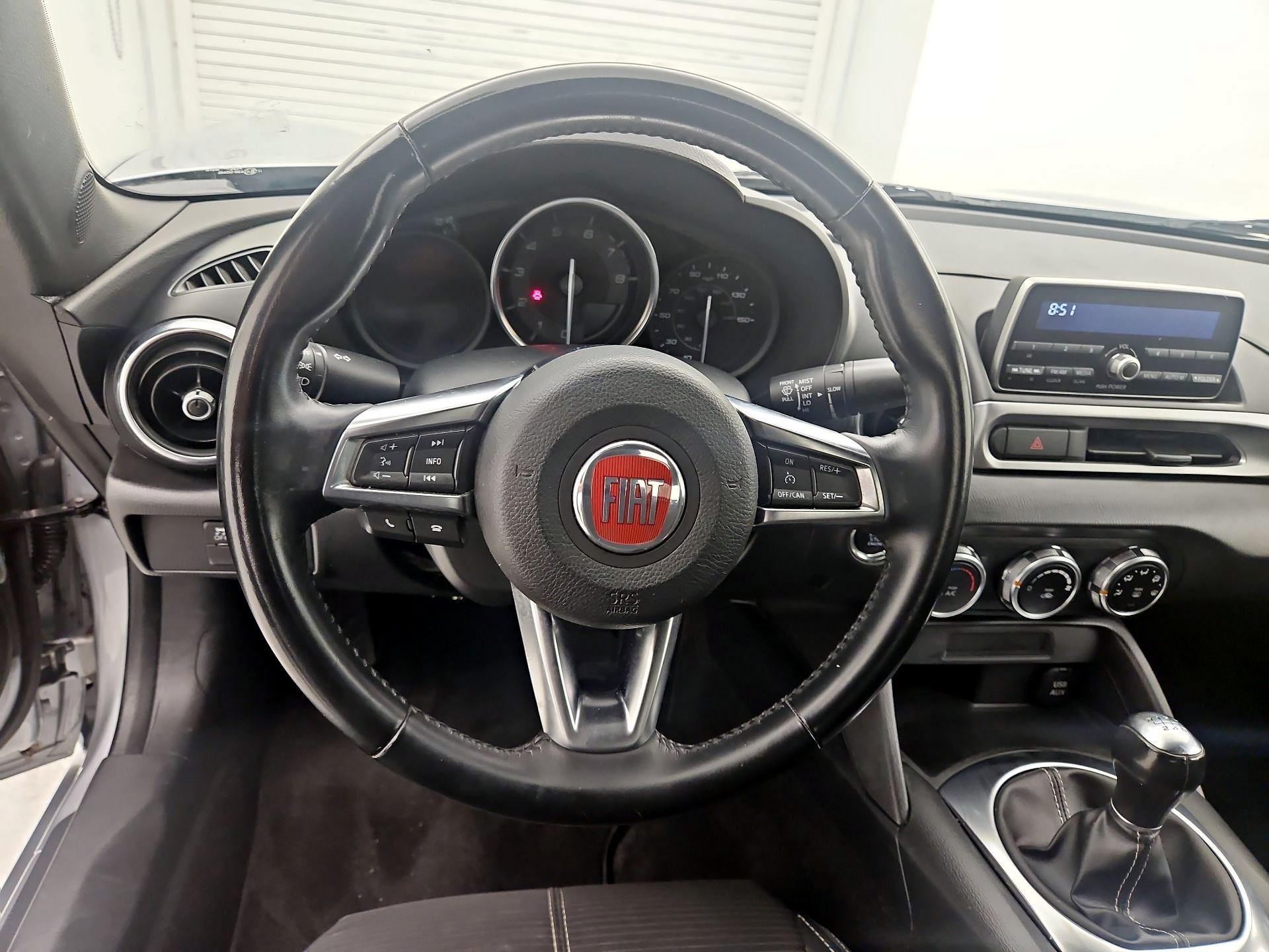 Thumbnail: 2018 Fiat 124 Spider - 10