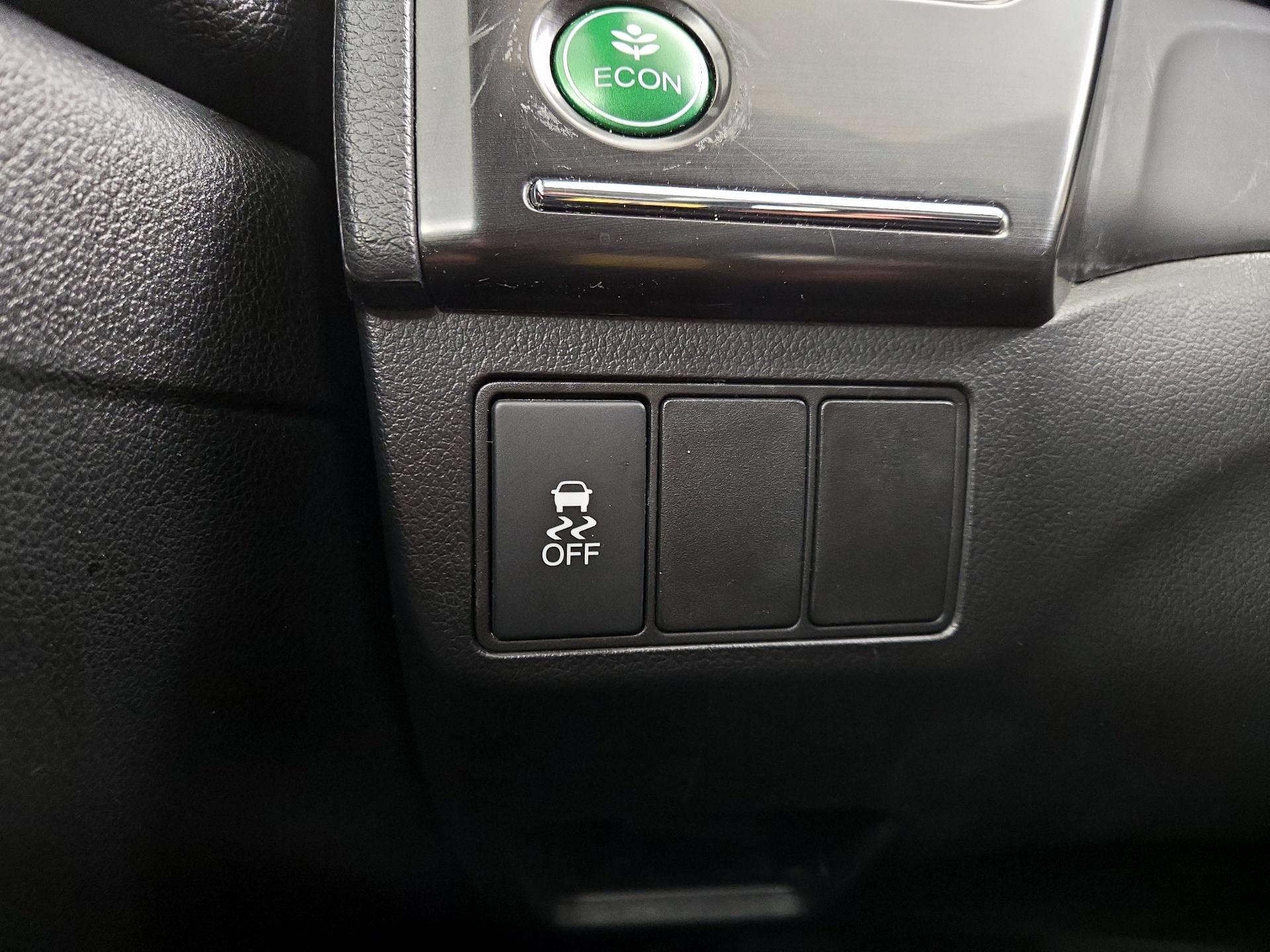 Thumbnail: 2015 Honda Civic - 13