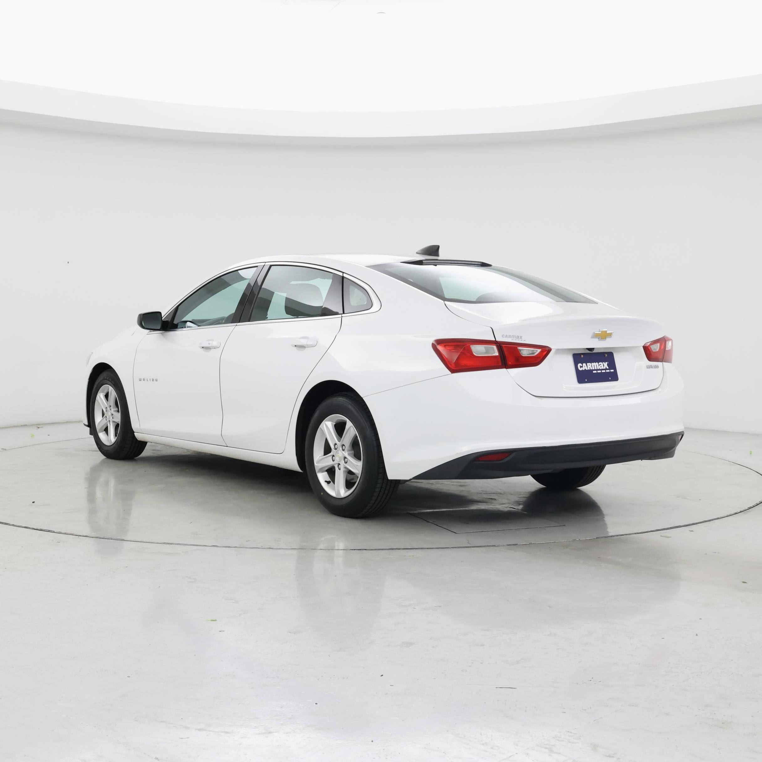 Thumbnail: 2020 Chevrolet Malibu - 2
