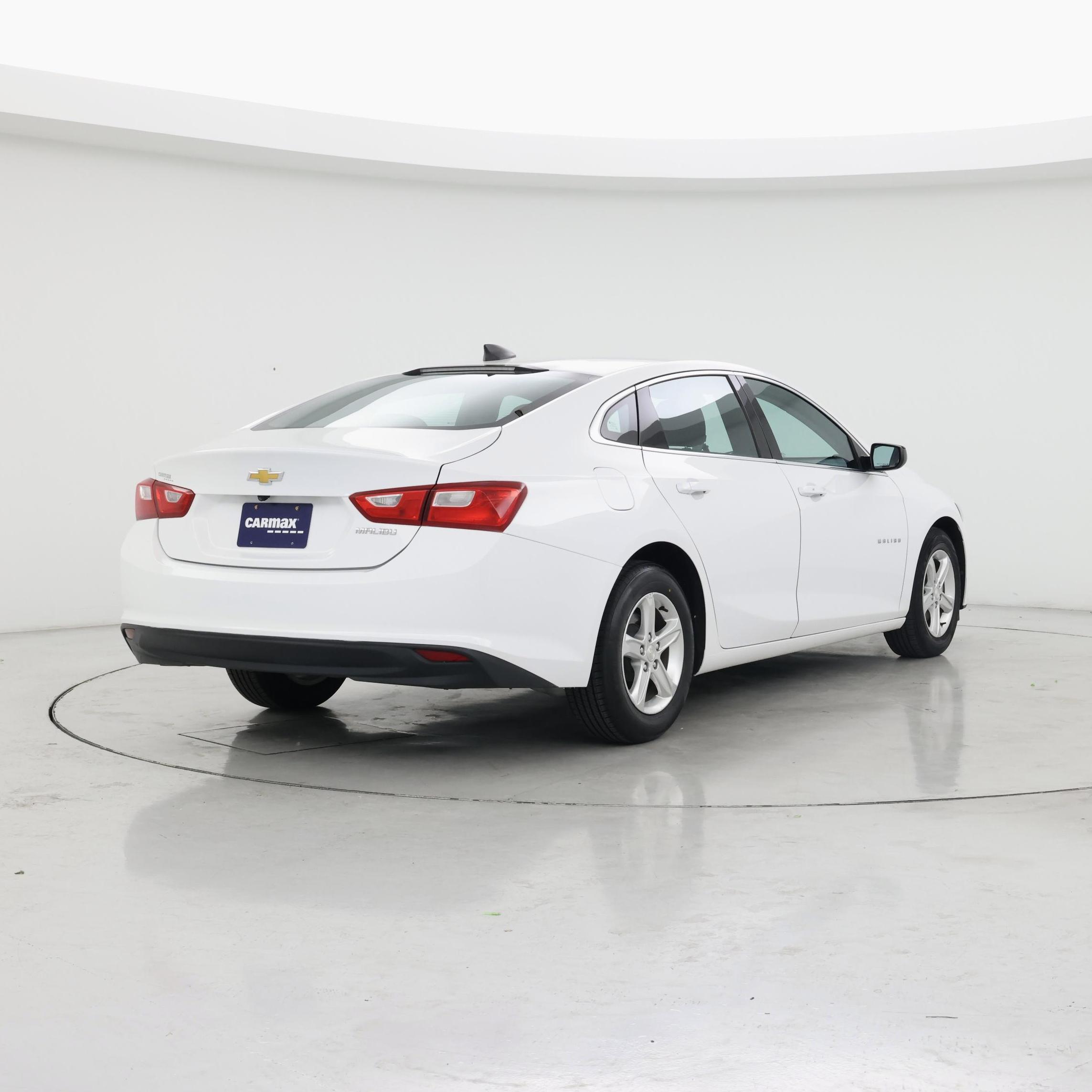 Thumbnail: 2020 Chevrolet Malibu - 8