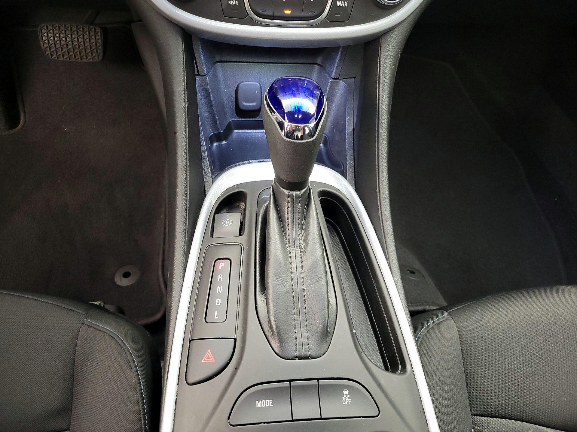 Thumbnail: 2019 Chevrolet Volt - 17